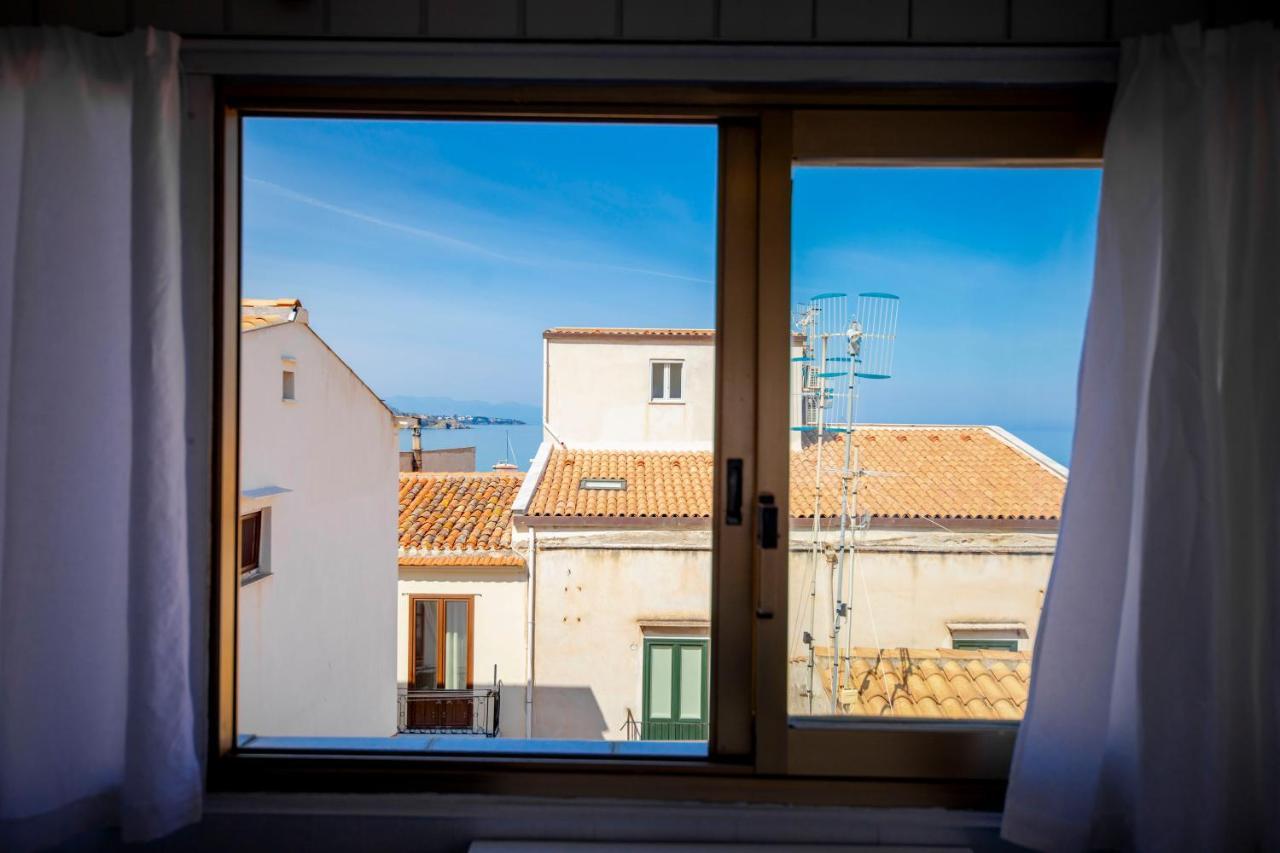 A Lampara Apartment *