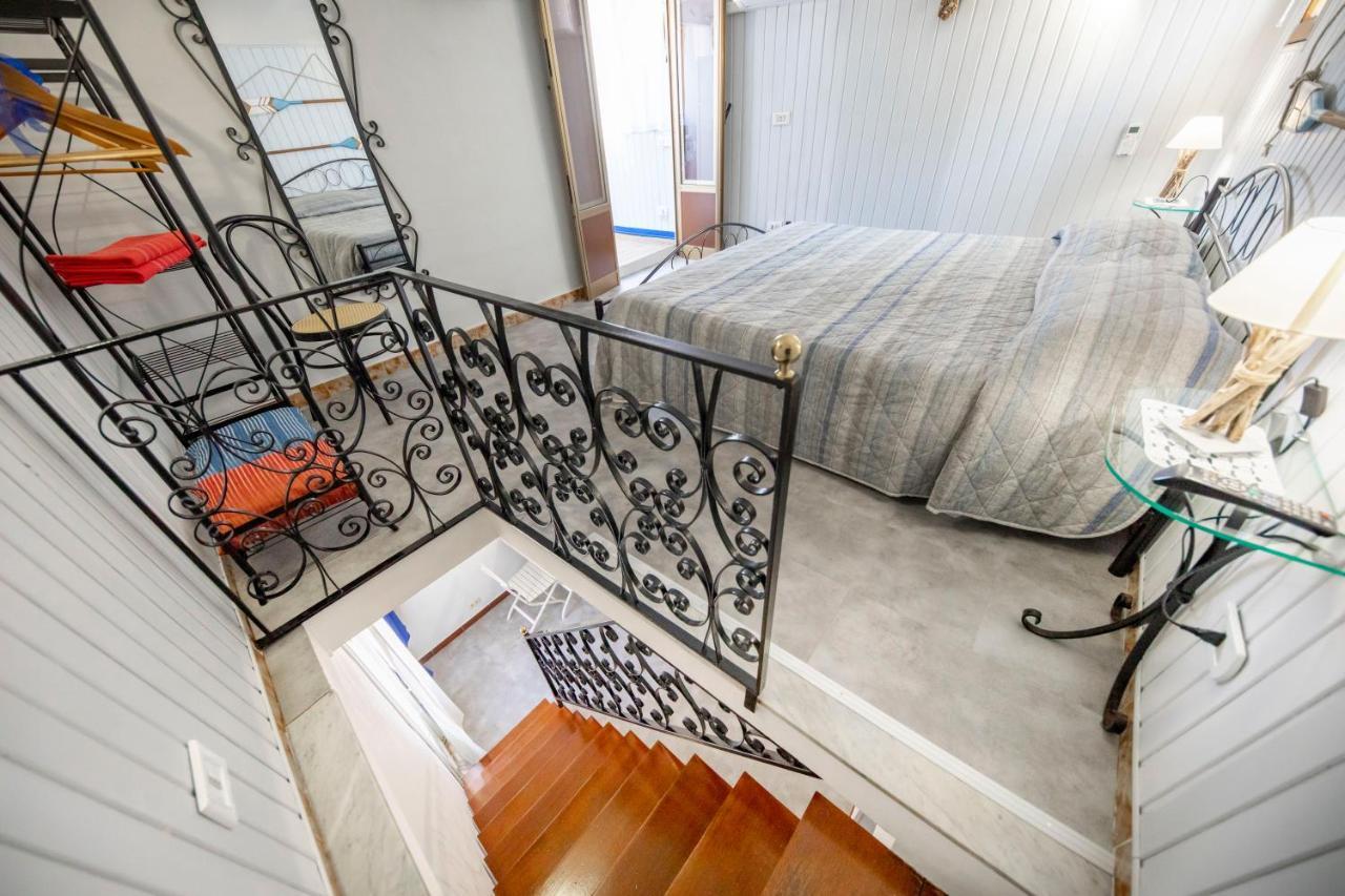 A Lampara Apartment *