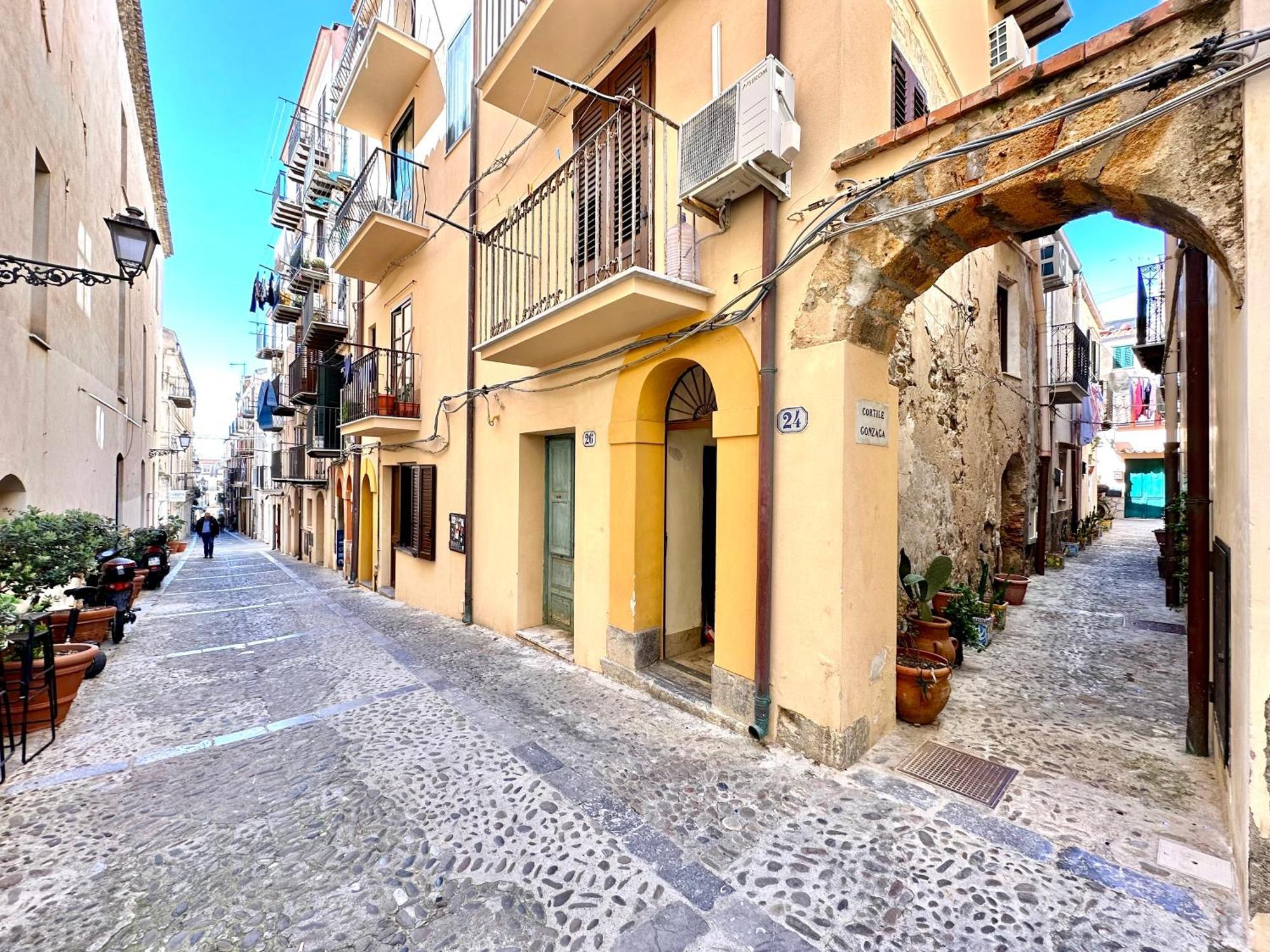 Casa Marzia By Housilia Apartment