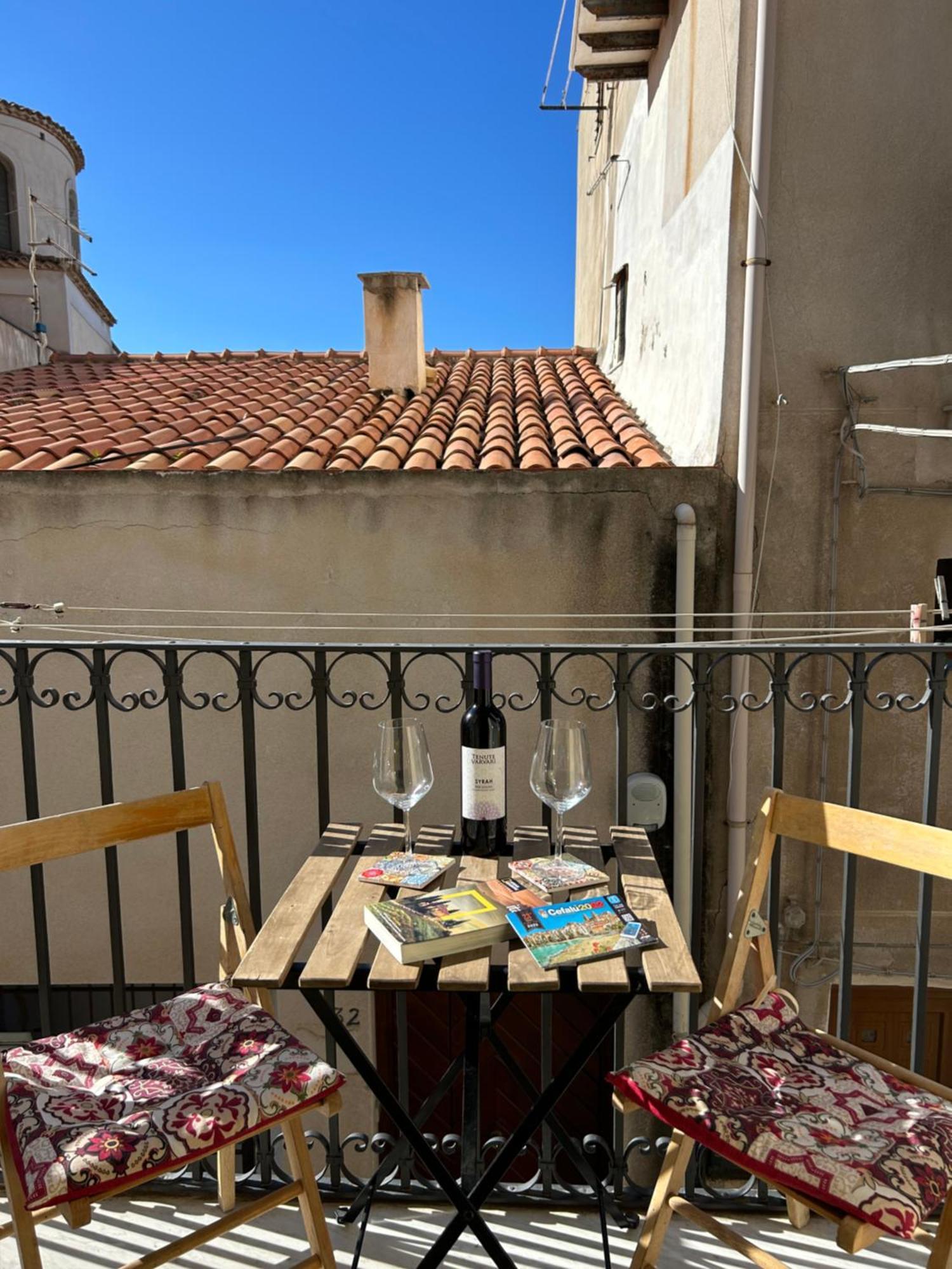 Dans Les Venelles Apartment