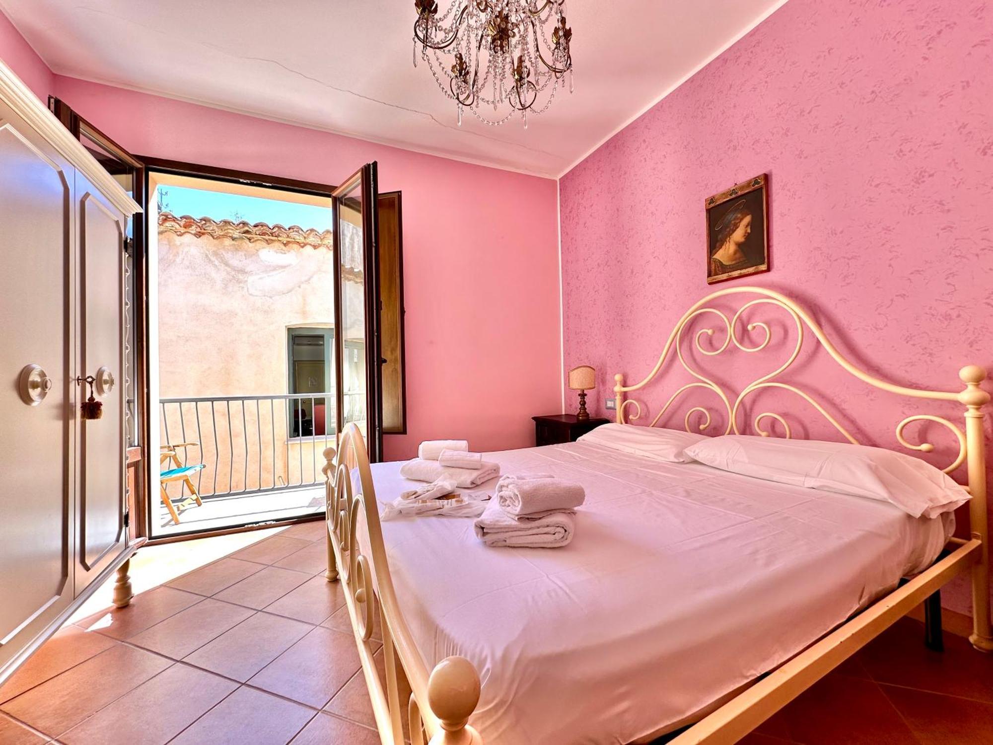 Casa Marzia By Housilia