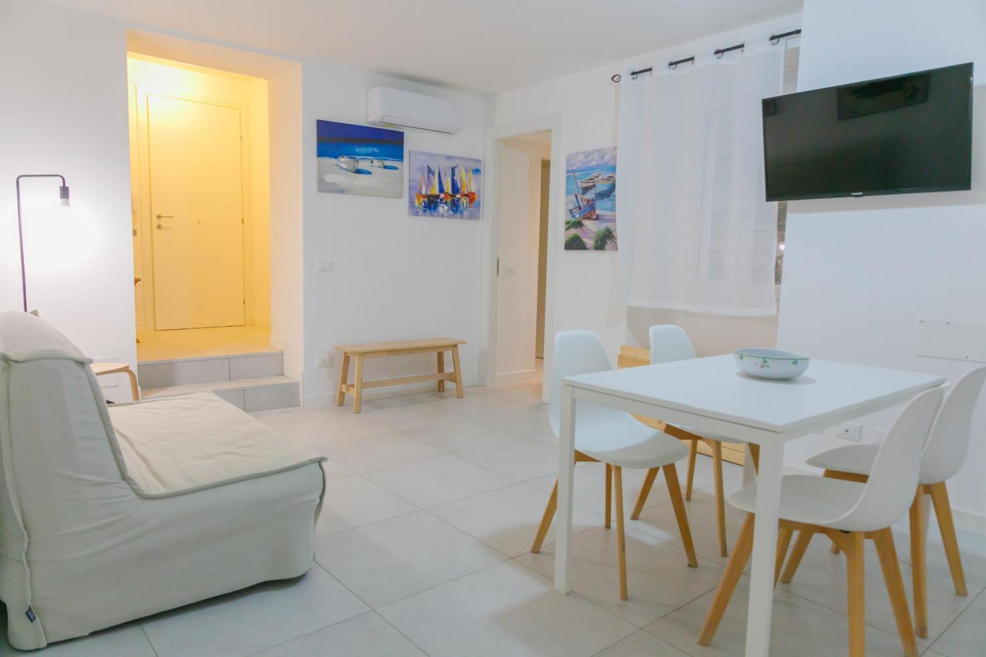 Apartment A Due Passi Dal Molo By Wonderful Italy *