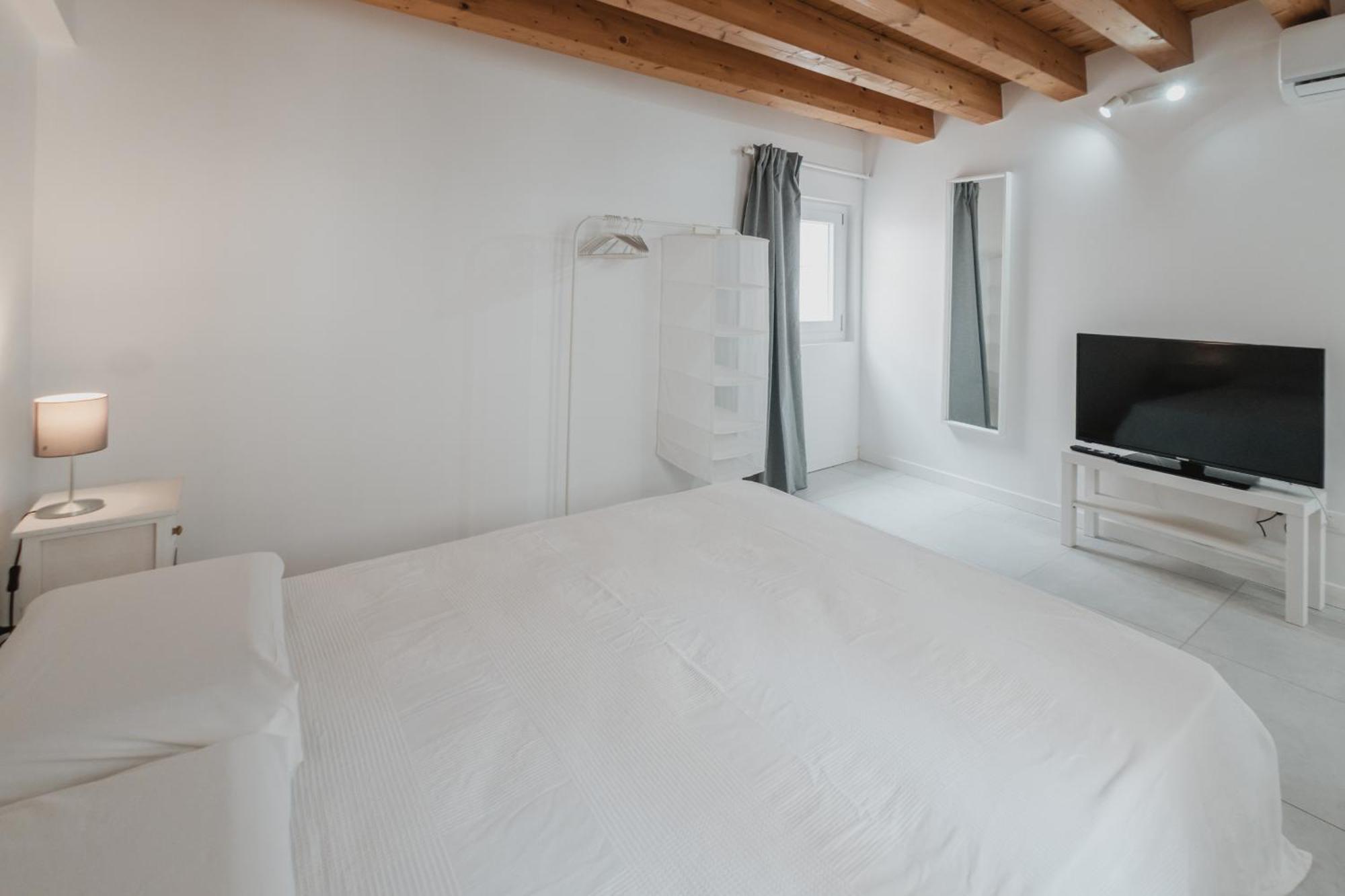 Art Collection By Wonderful Italy Apartment