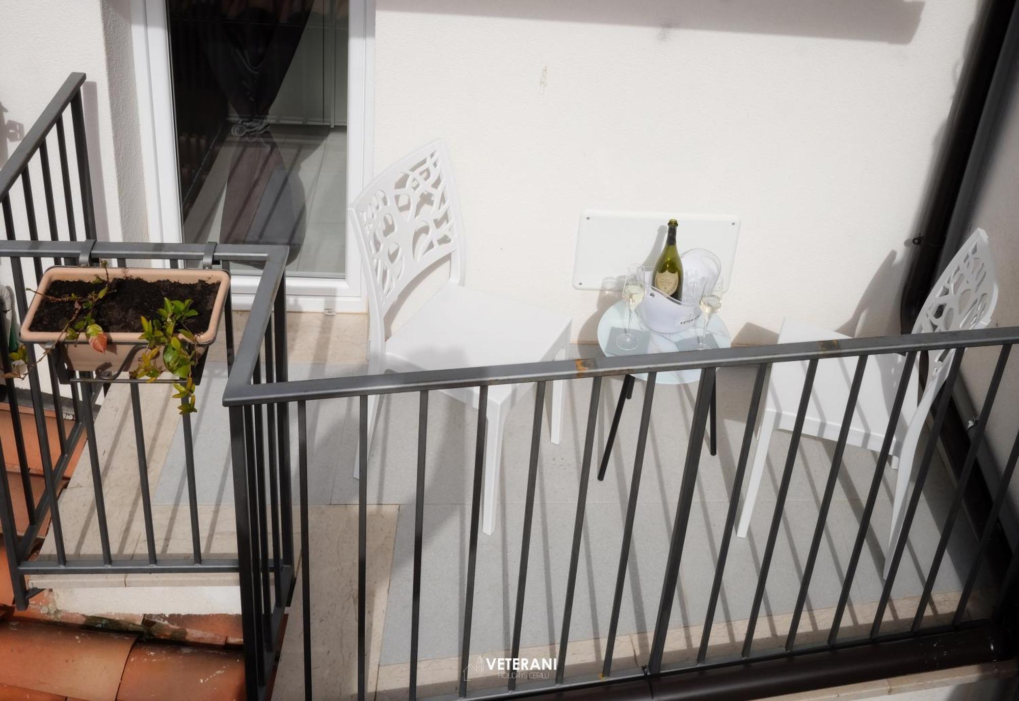 Veterani Holidays Apartment *
