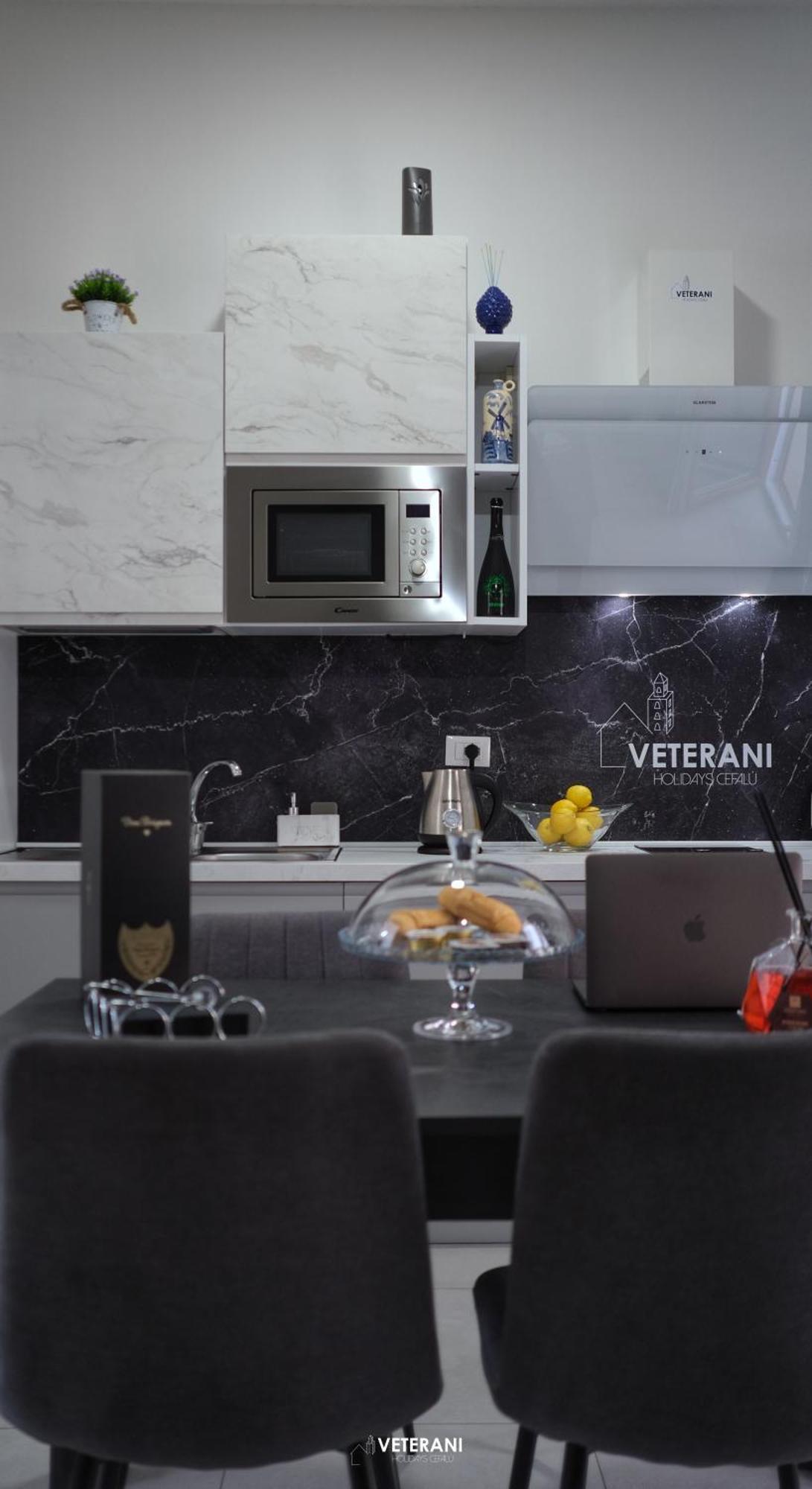 Veterani Holidays Apartment *