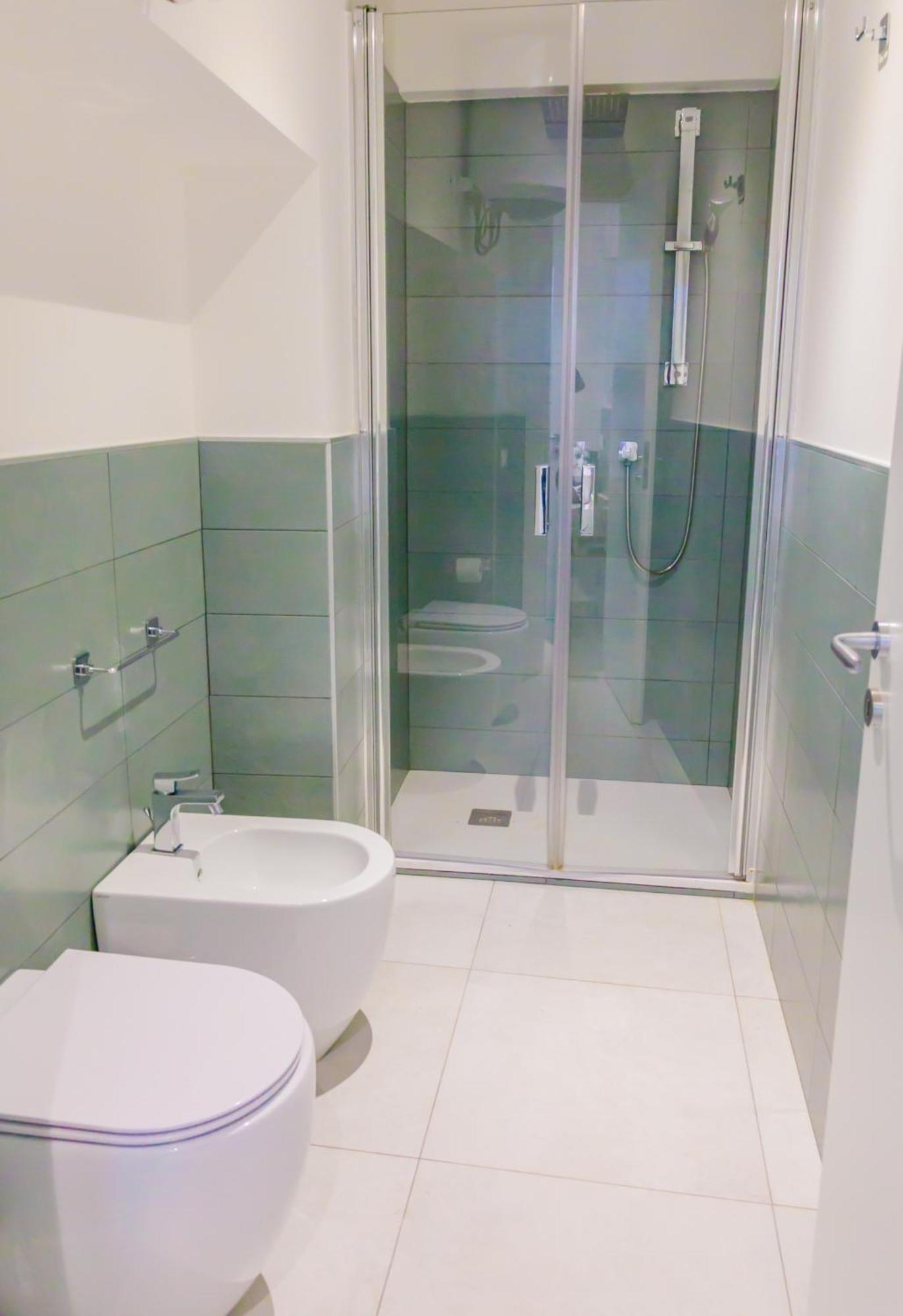 Apartment A Due Passi Dal Molo By Wonderful Italy *
