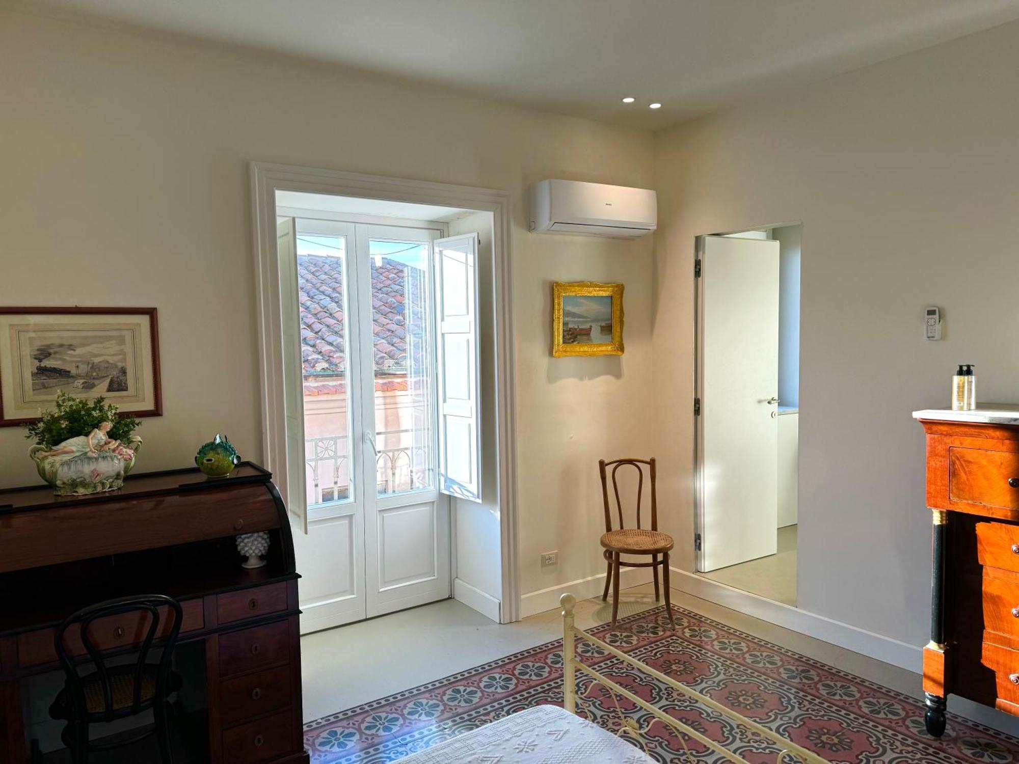 Vittorio Emanuele Street House *