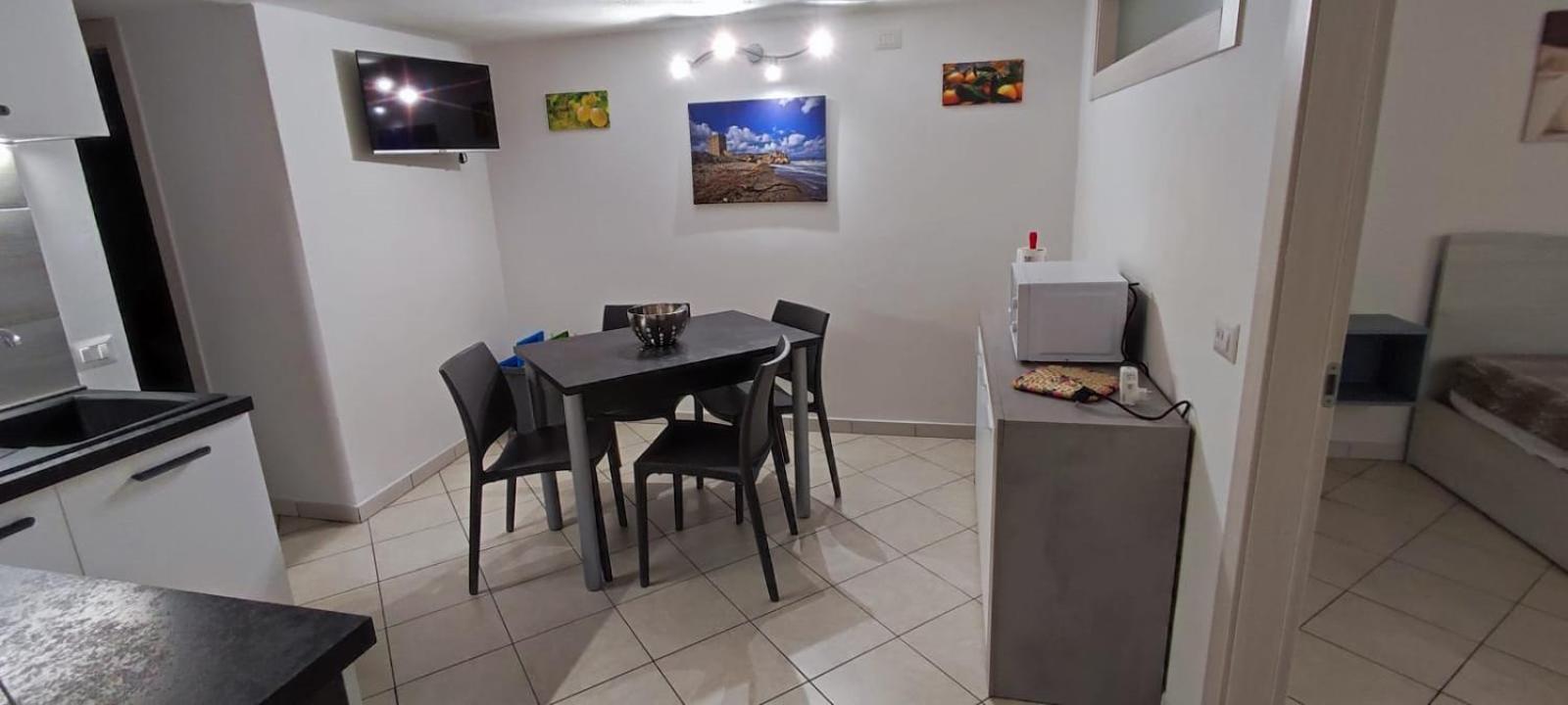 Lovely House Apartment