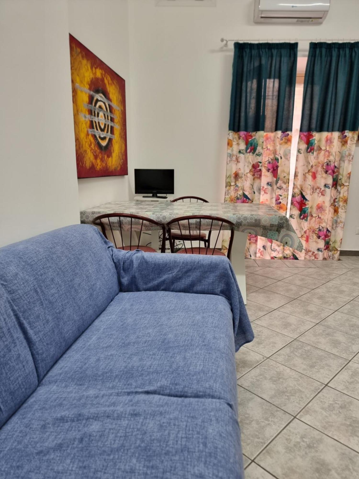 Apartment Mandra Holidays