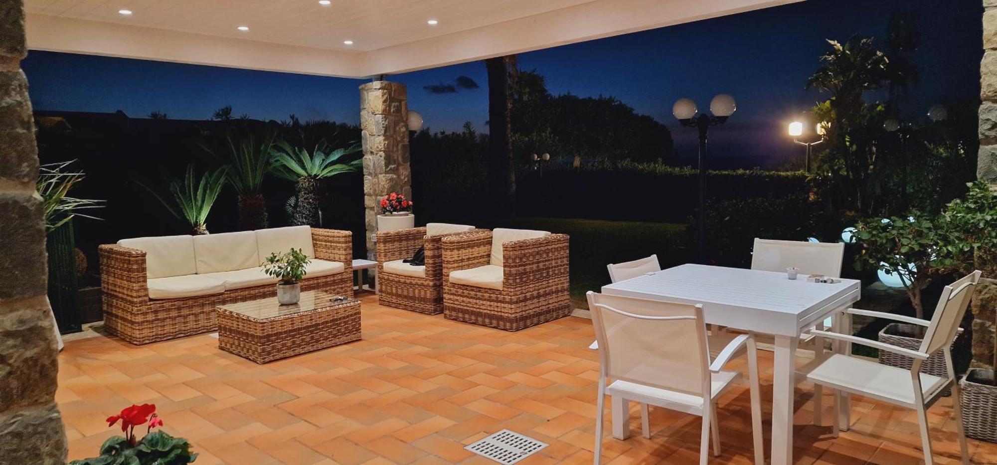 Santina -