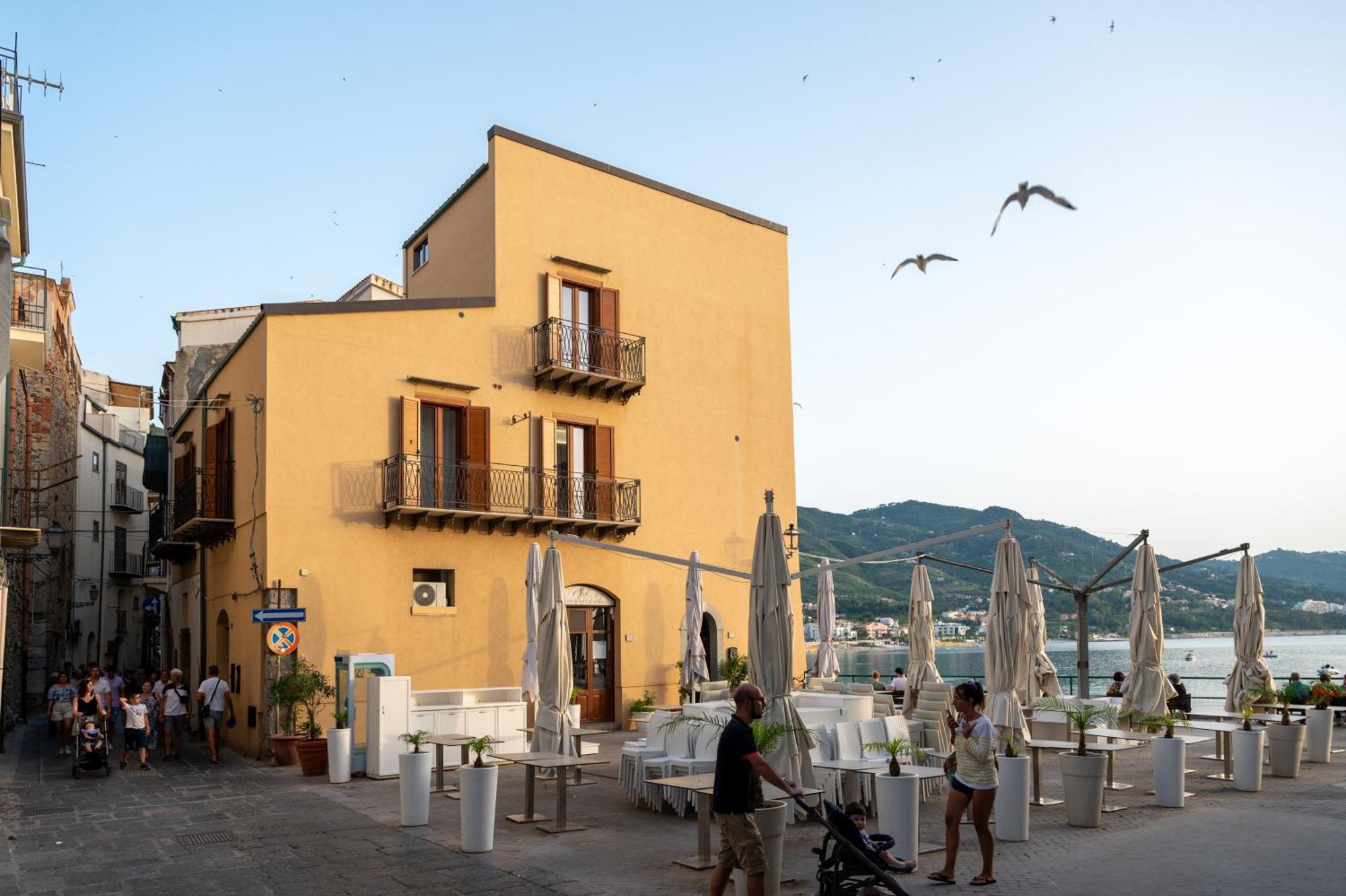 Tramonto Marina *