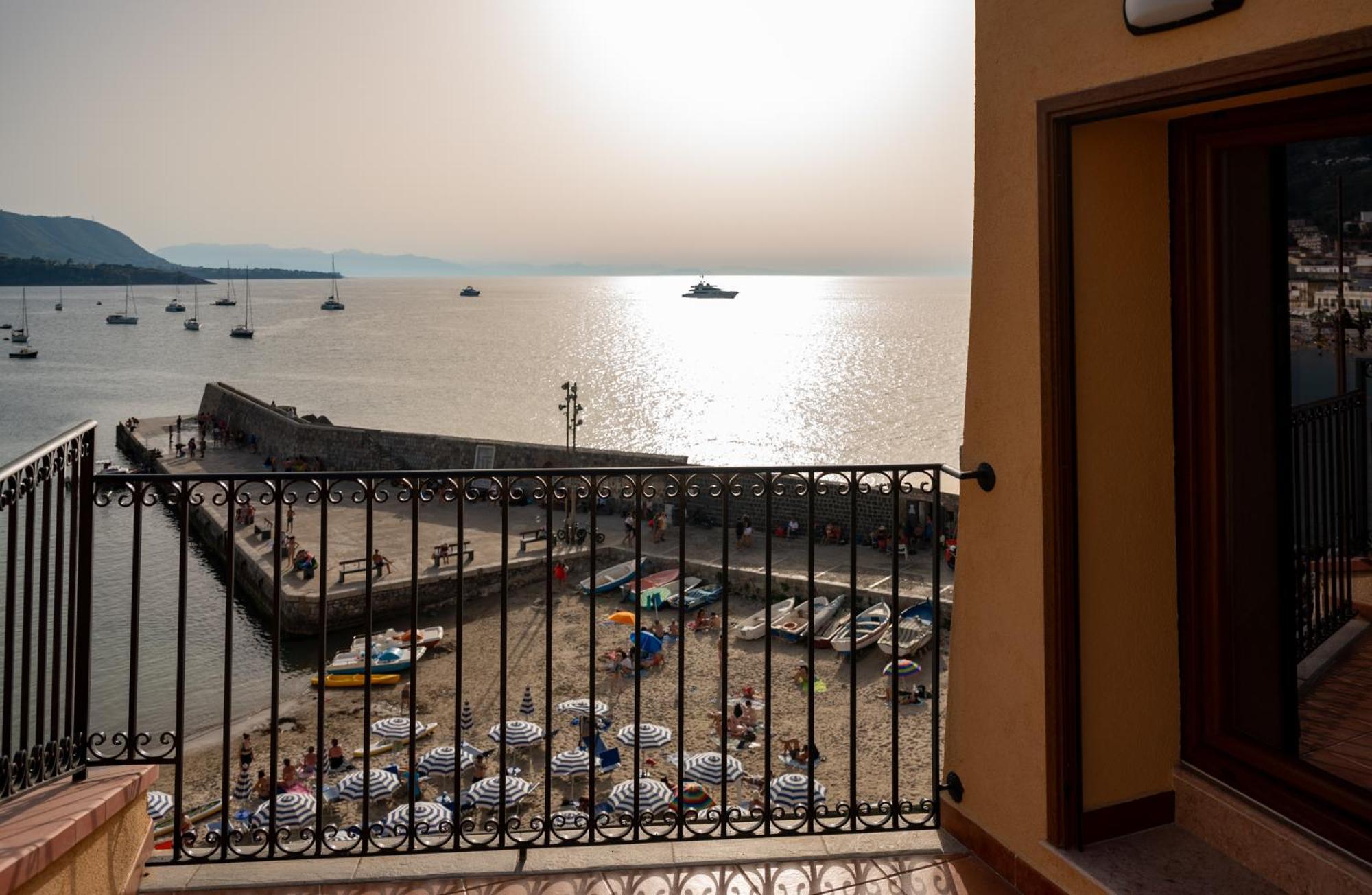 Tramonto Marina *