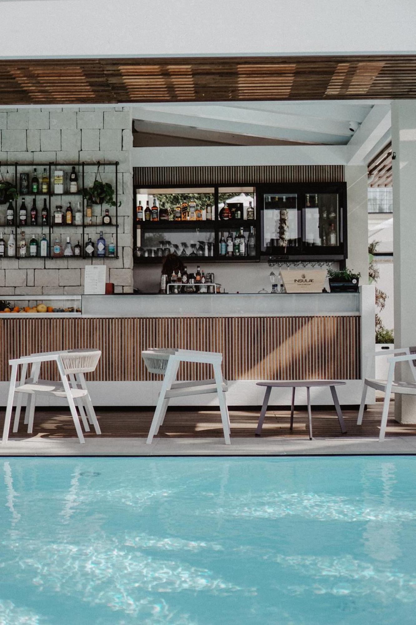 Insulae Resort *