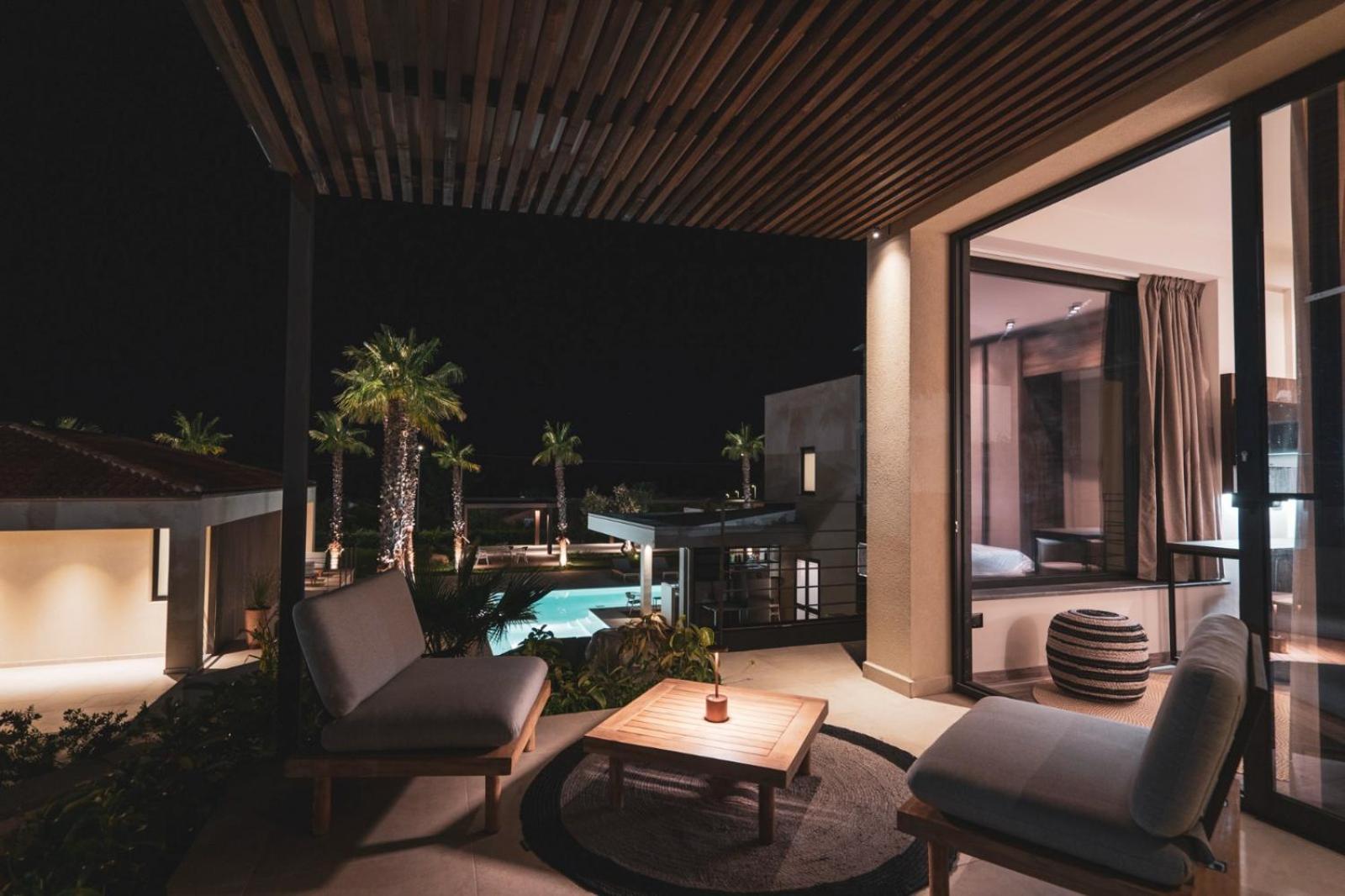 Insulae Resort *