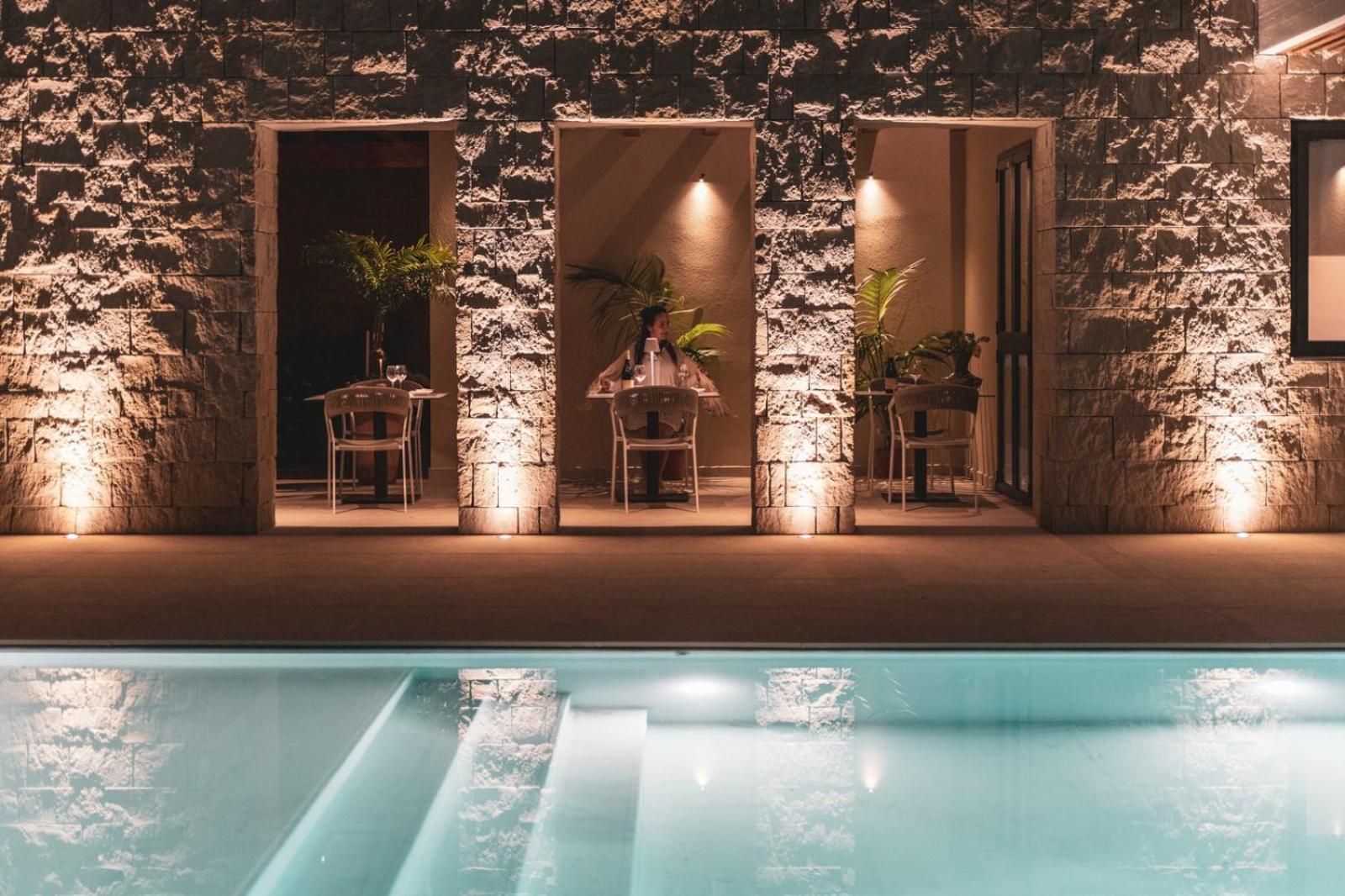 Insulae Resort *