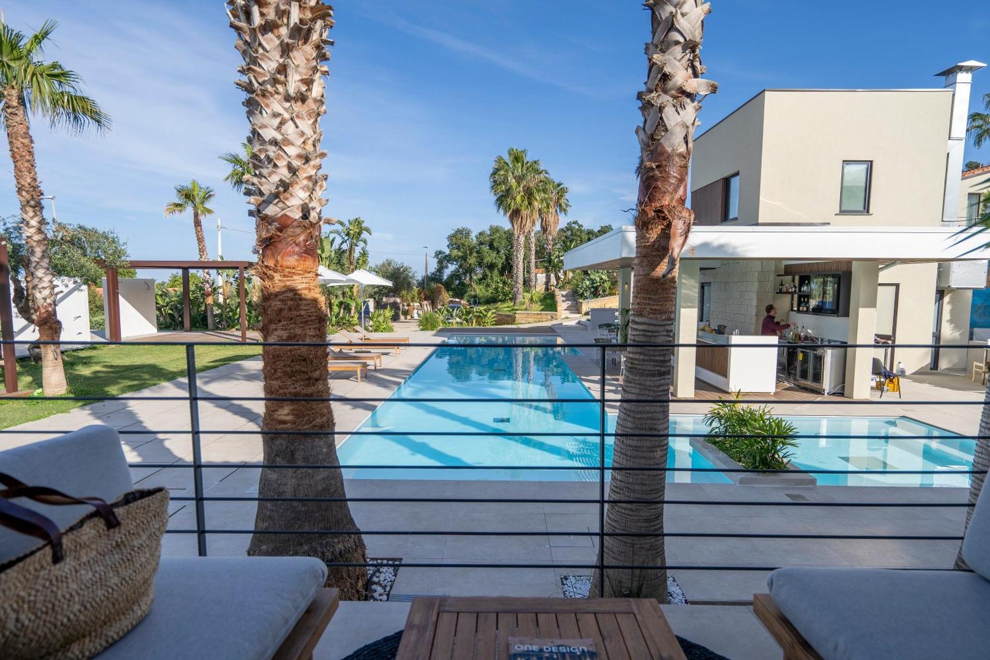 Insulae Resort *