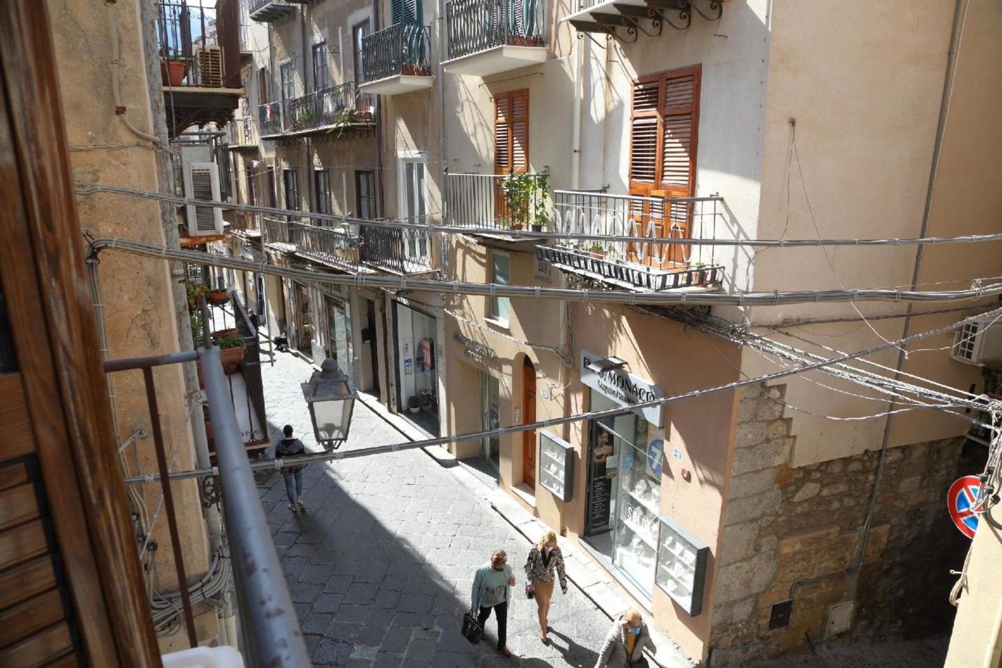 Fuer 2 Personen Ca 30 Qm In Cefalu, Sizilien Nordkueste Von Sizilien Apartment