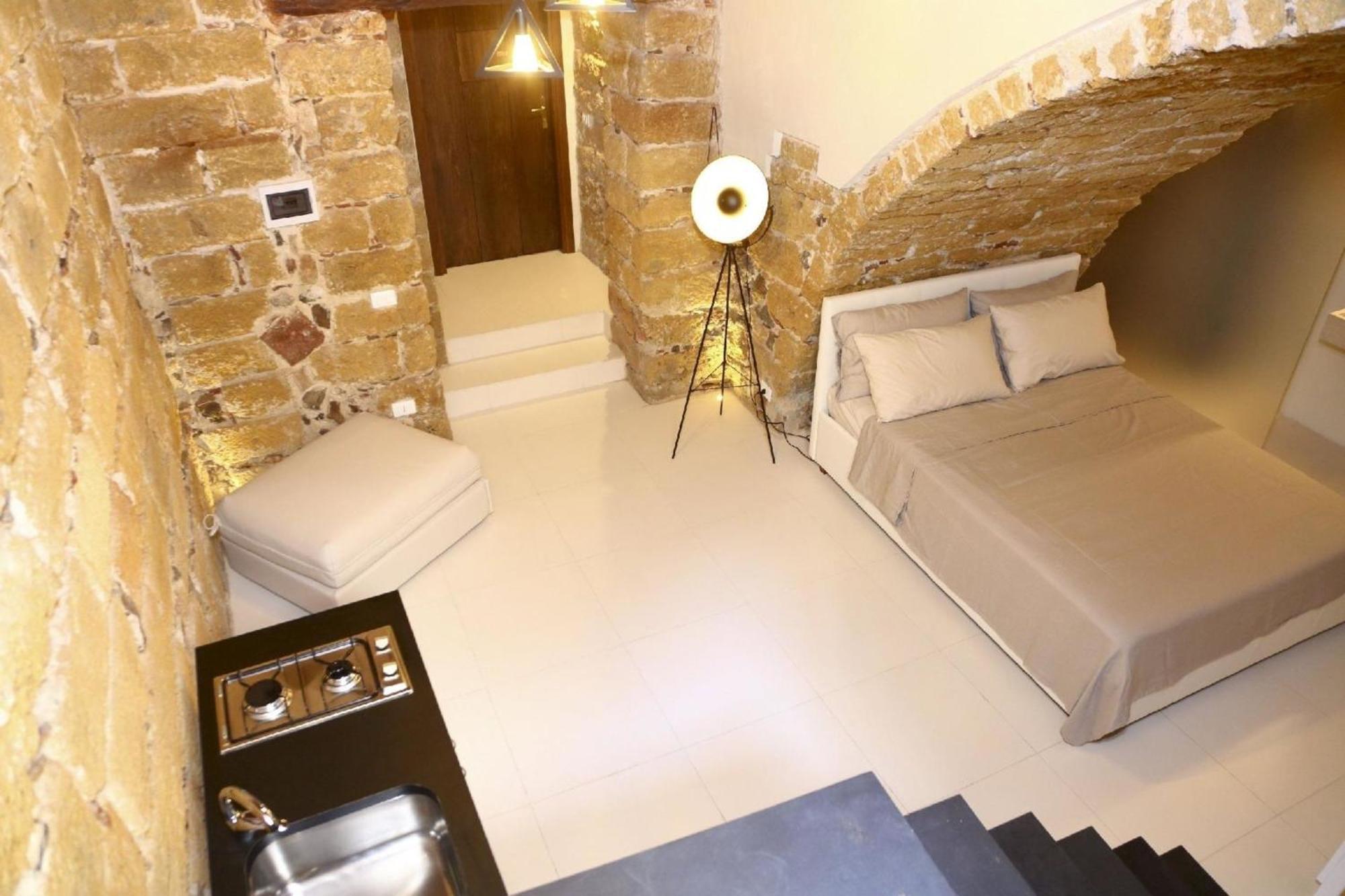 Fuer 3 Personen Ca 30 Qm In Cefalu, Sizilien Nordkueste Von Sizilien * Cefalu