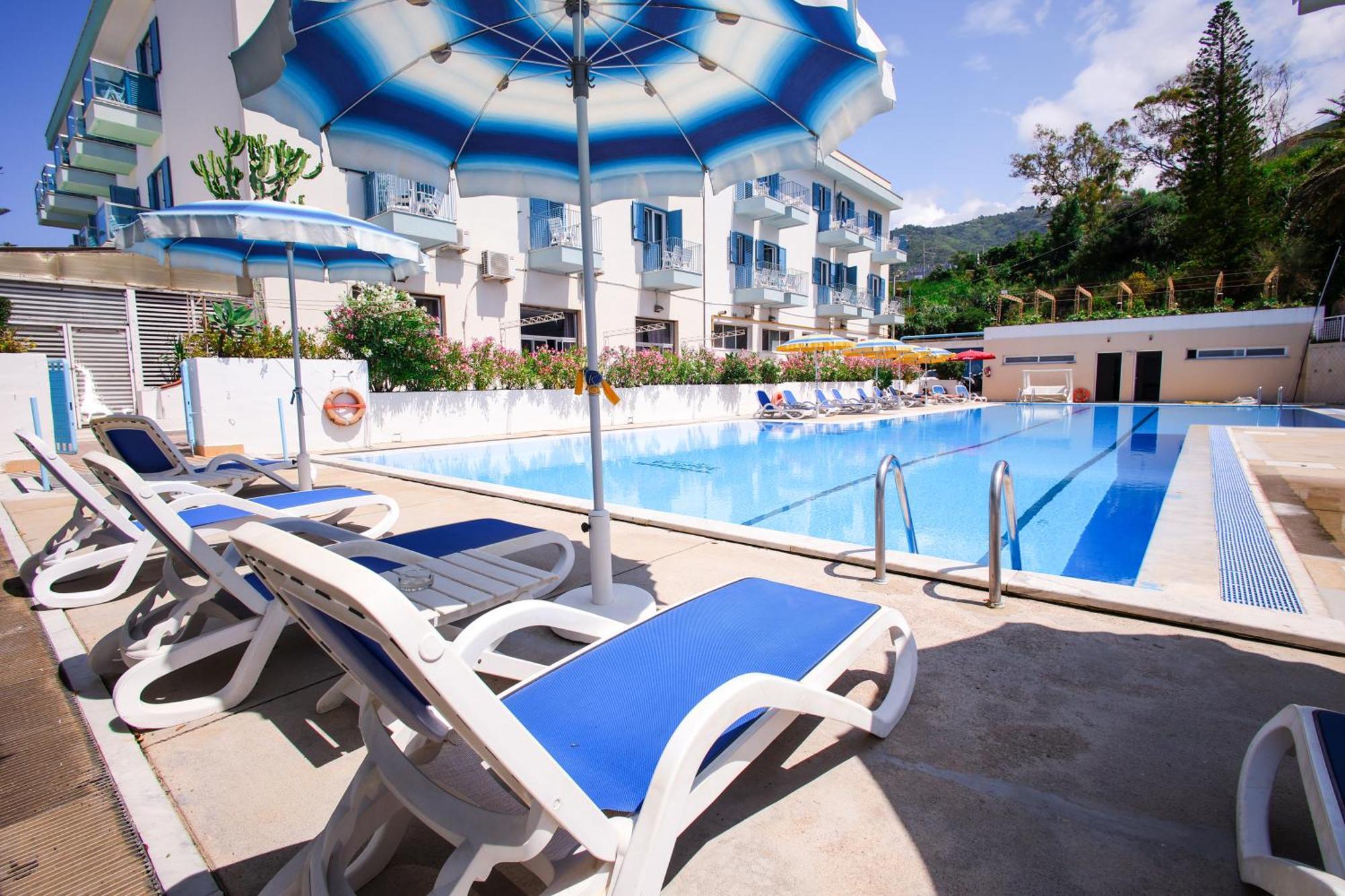 Tourist Hotel