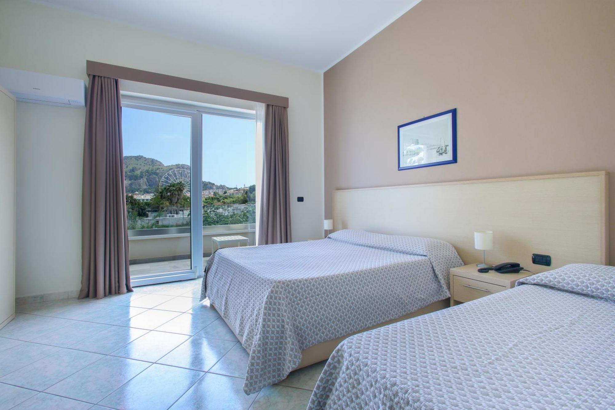Tourist Hotel 3*