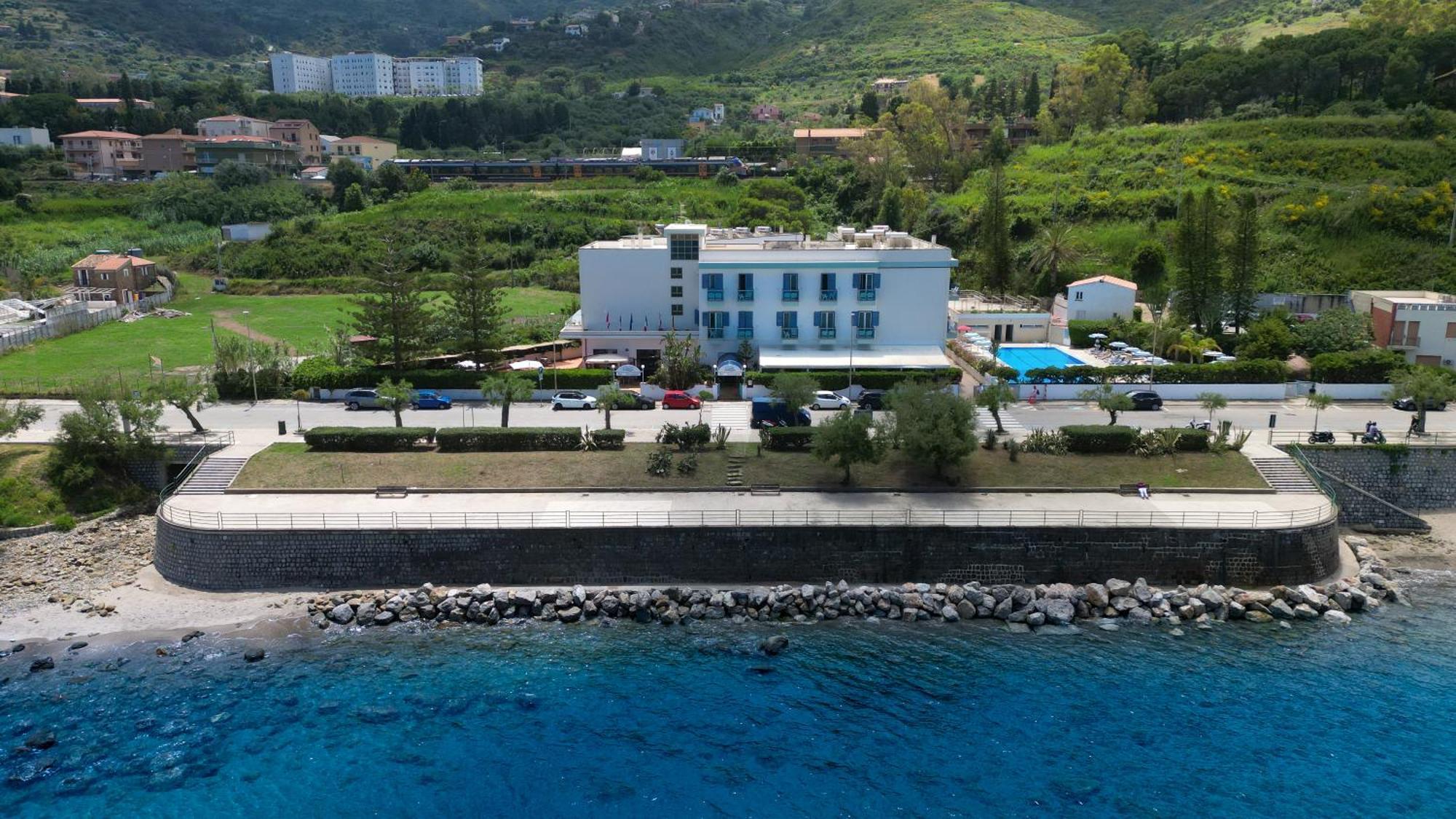 Tourist Hotel Cefalu