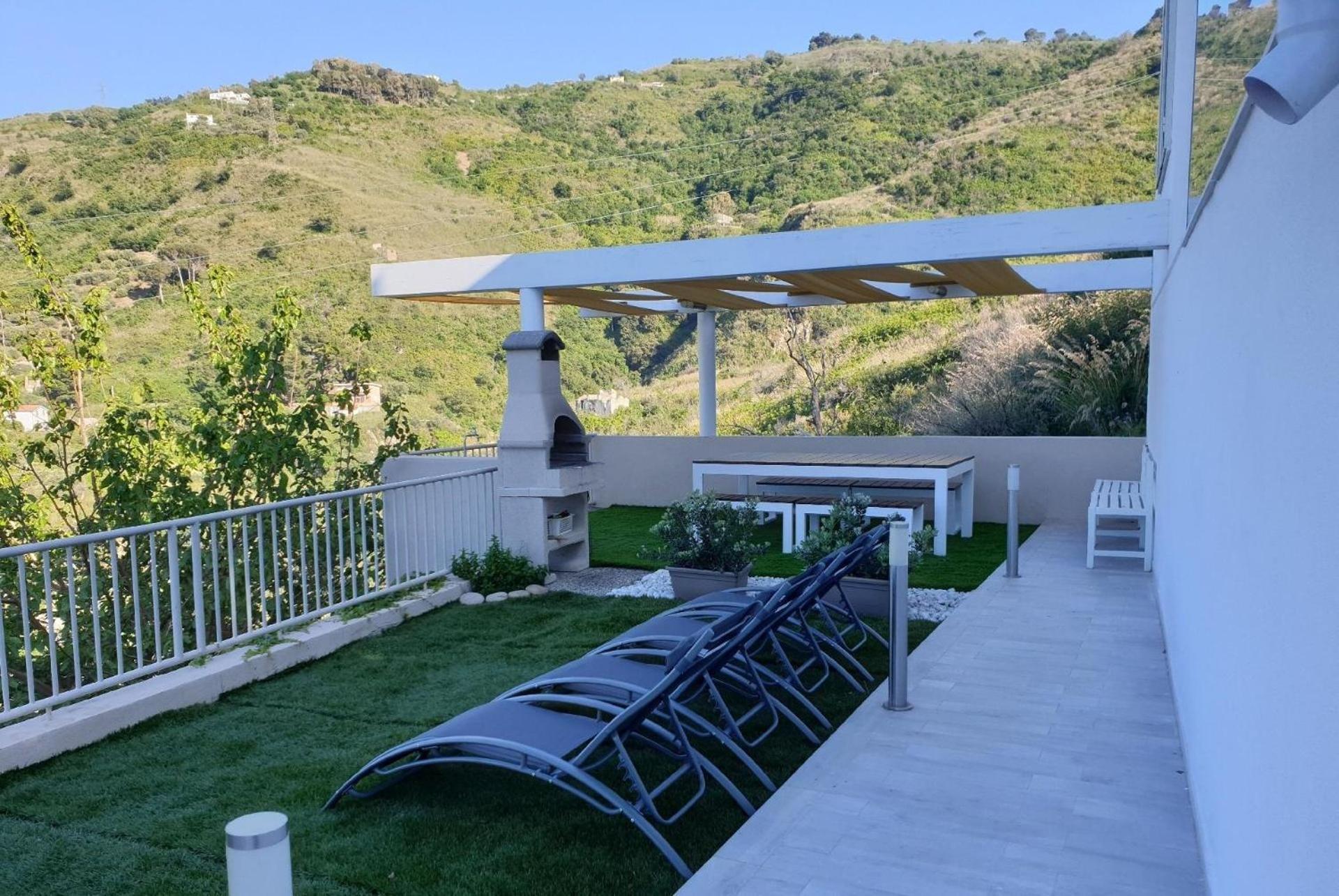 Mit Privatpool Fuer 6 Personen Ca 150 Qm In Cefalu, Sizilien Nordkueste Von Sizilien Casa vacanze *