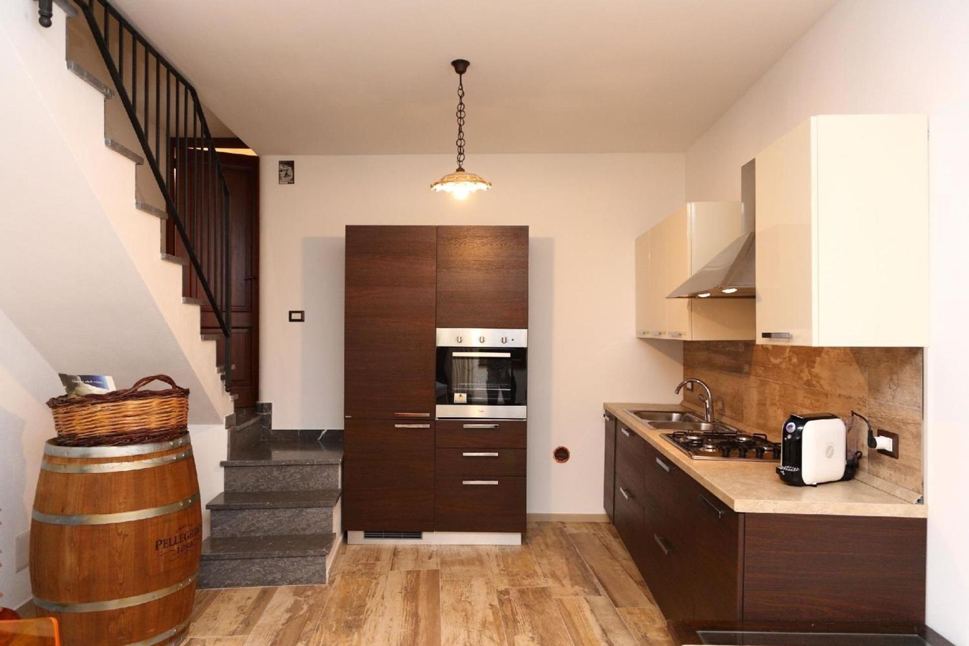 Fuer 6 Personen Ca 60 Qm In Cefalu, Sizilien Nordkueste Von Sizilien *
