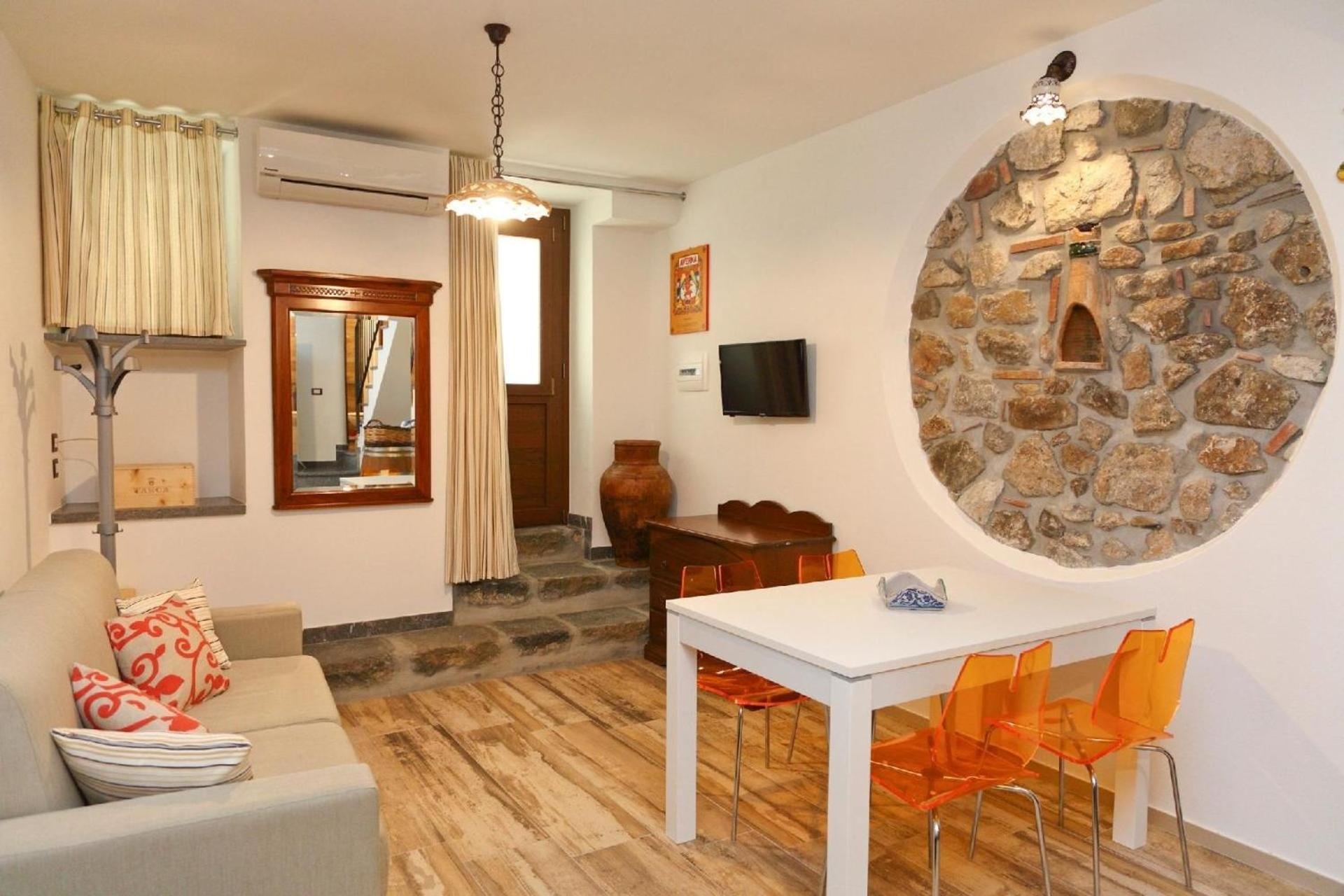 Fuer 6 Personen Ca 60 Qm In Cefalu, Sizilien Nordkueste Von Sizilien Cefalu