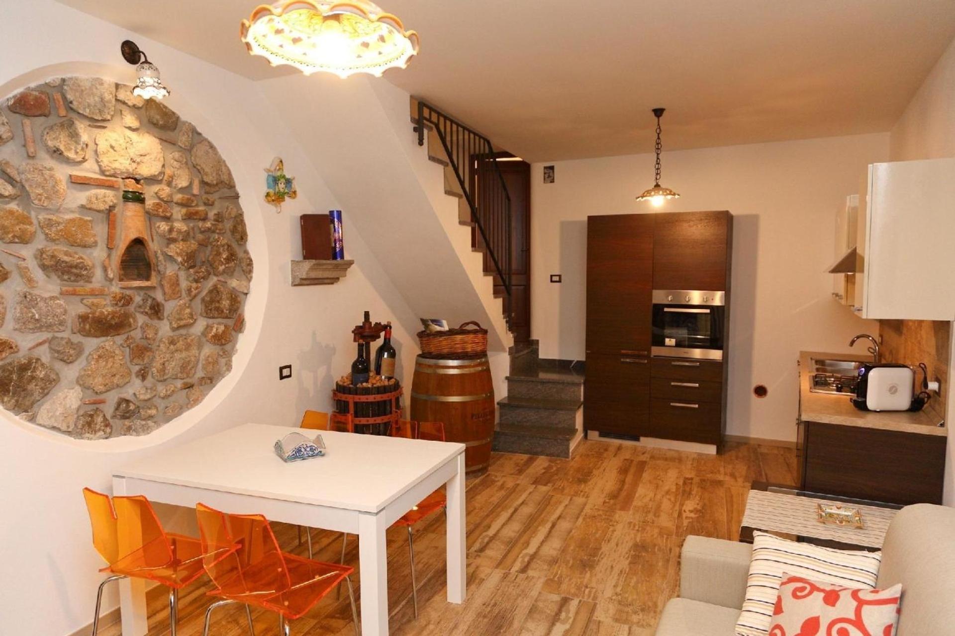 Fuer 6 Personen Ca 60 Qm In Cefalu, Sizilien Nordkueste Von Sizilien * Cefalu