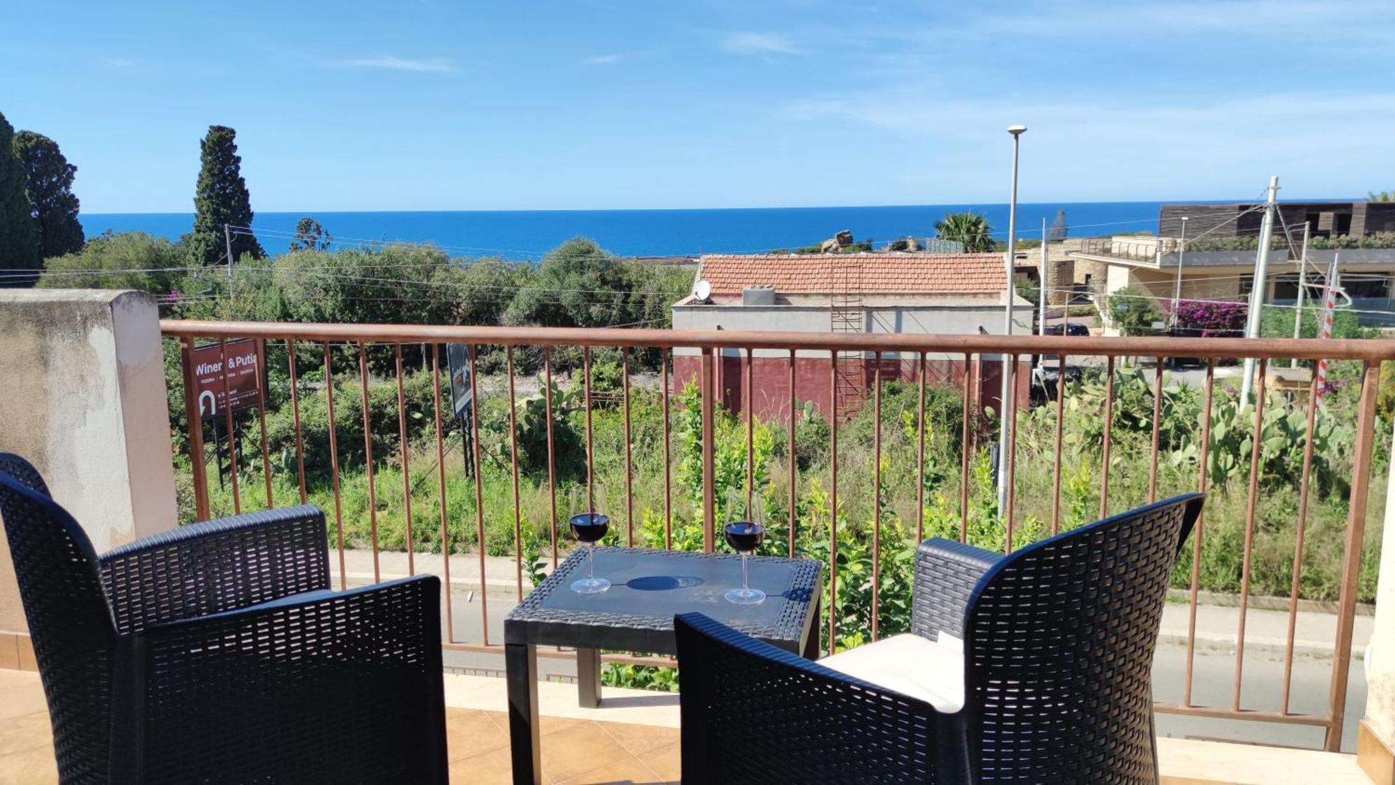 Casa Delle Camelie Apartment *