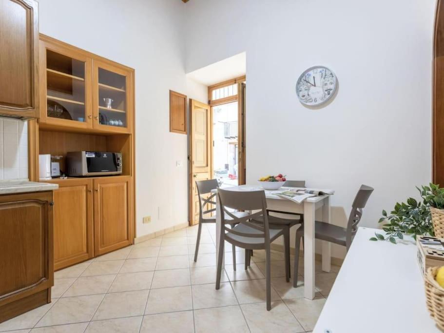 Apartment Belsit House Cefalu