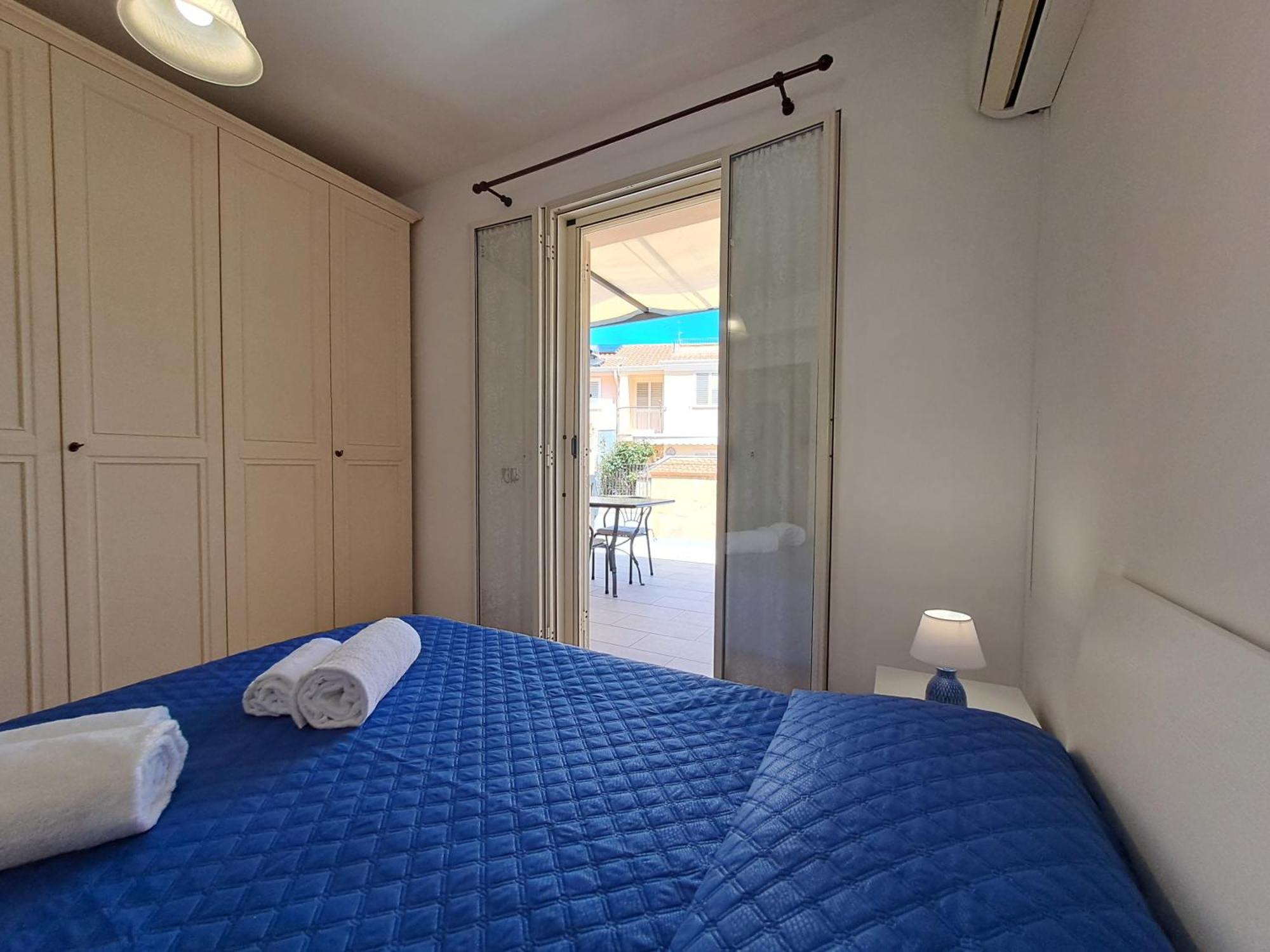 Rosaflo Con Terrazza A * Cefalu