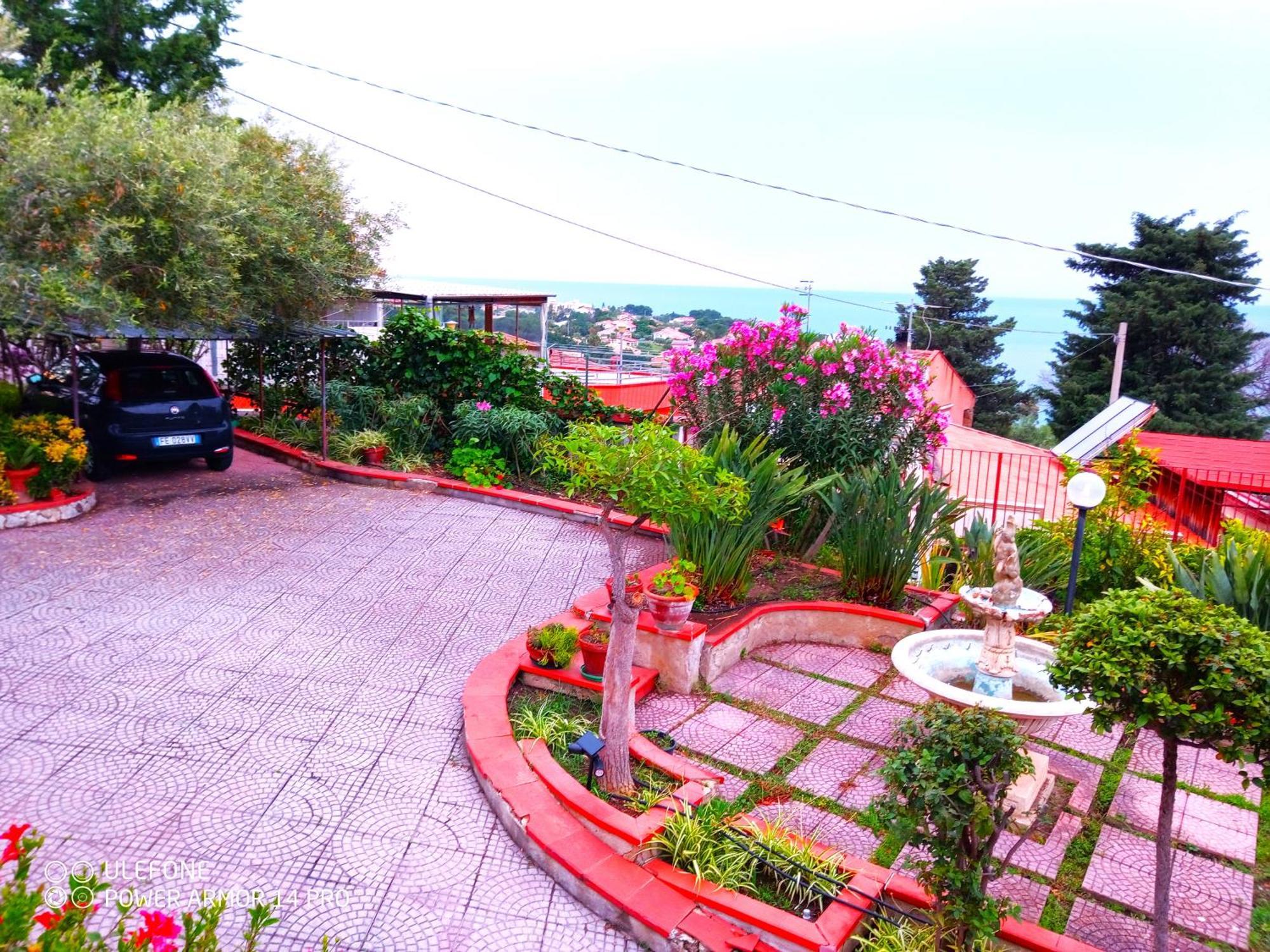 Stanza In Con Giardino Vista Mare Cefalù