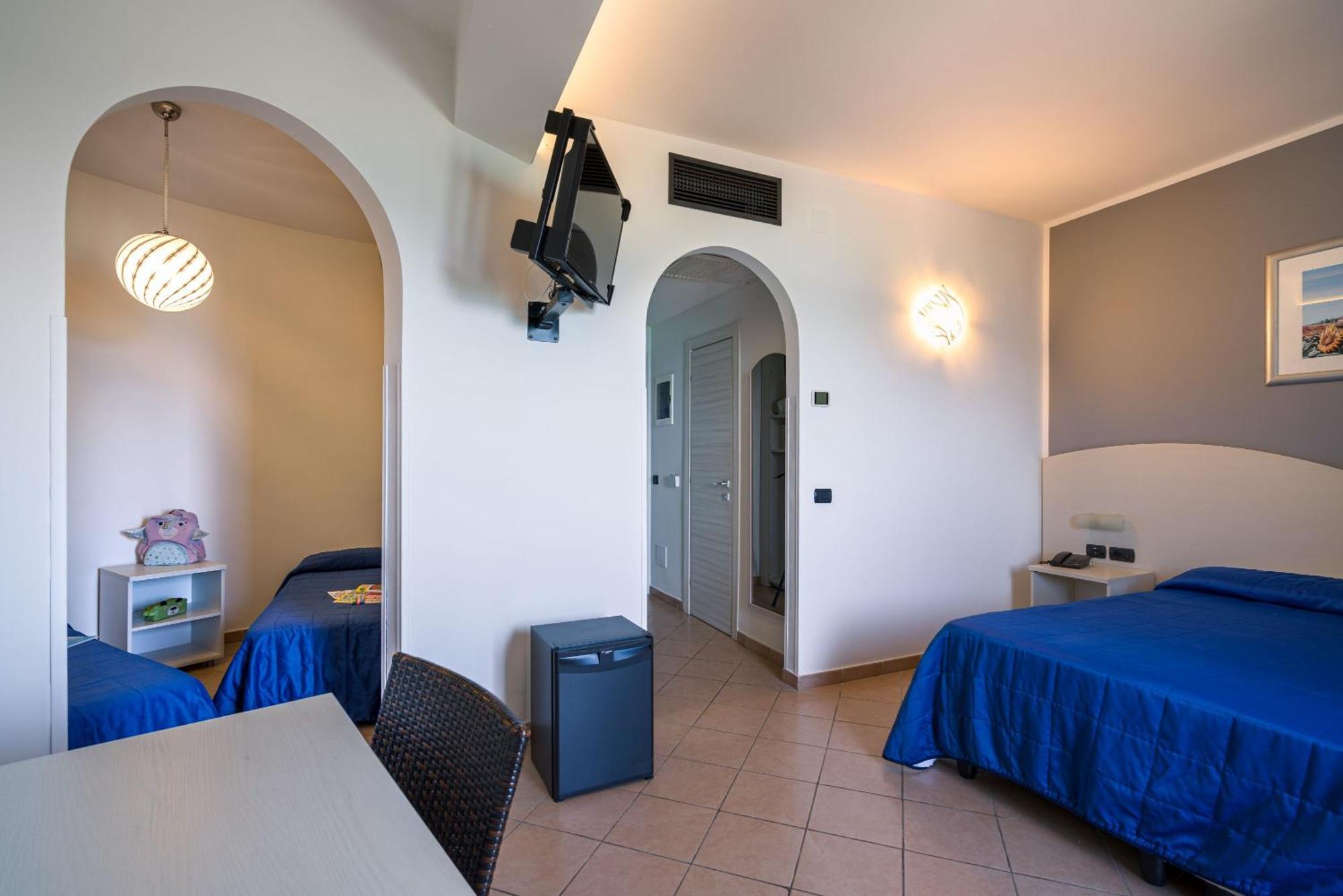 Carlton Riviera Hotel