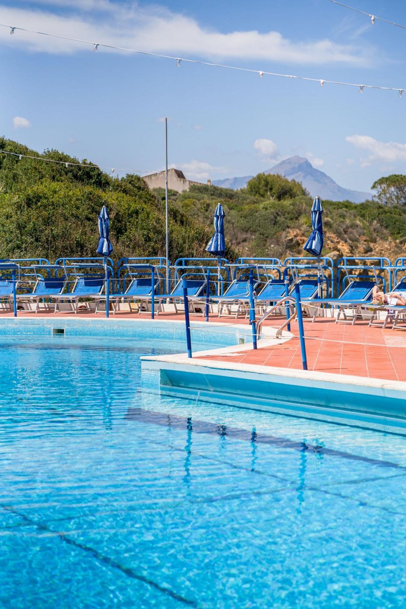 Carlton Riviera Hotel 4*