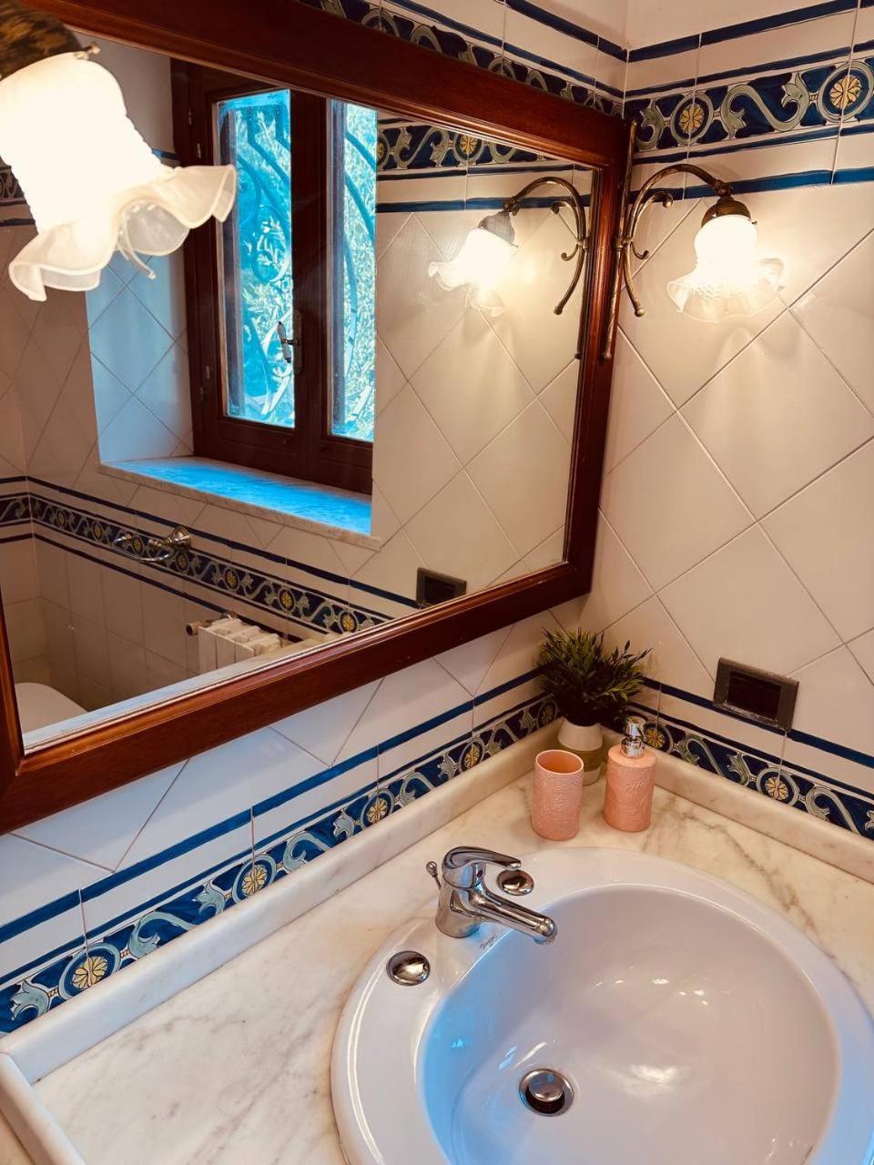 Tiche Guest house
