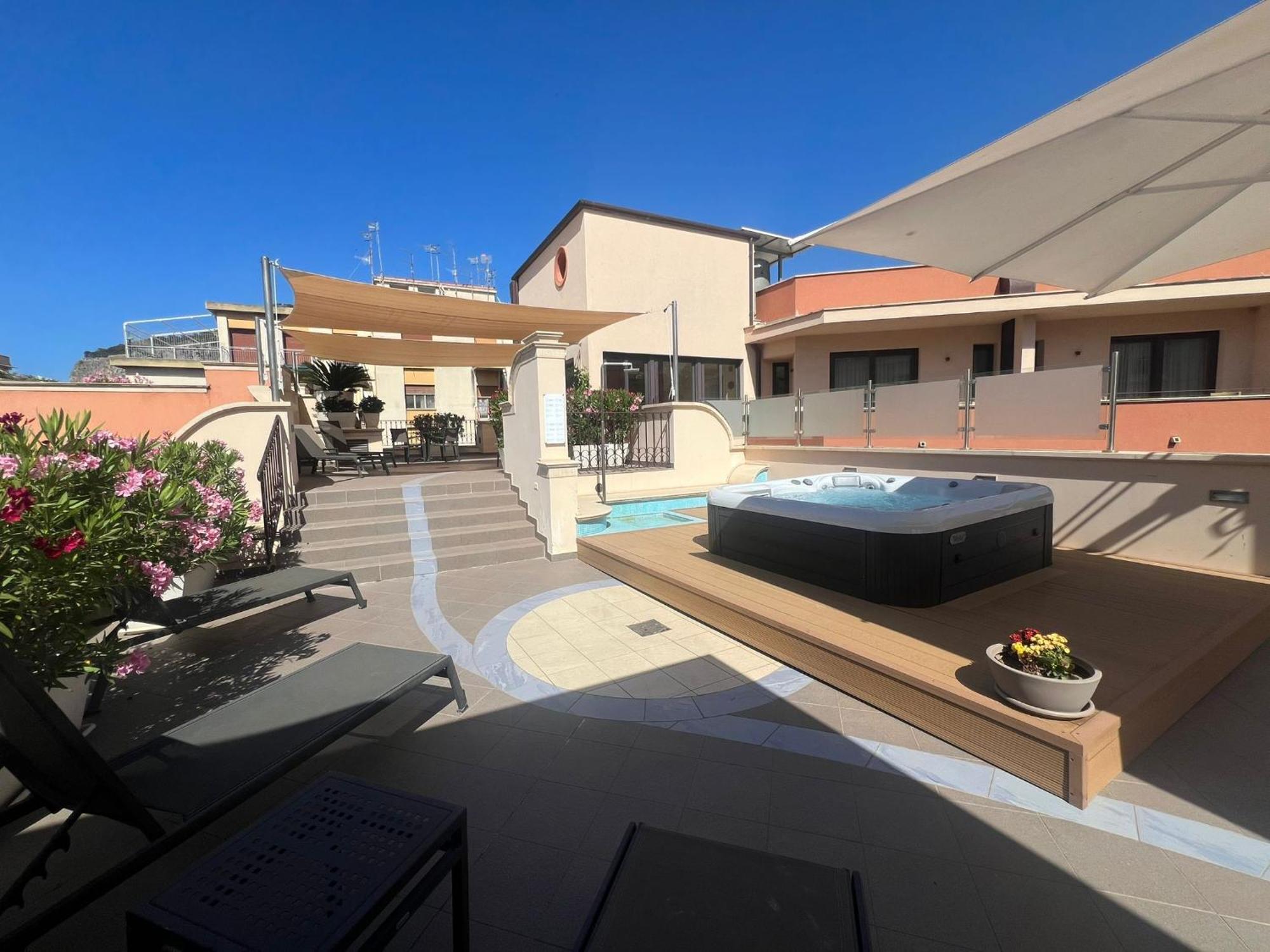 Artemis 4* Cefalu