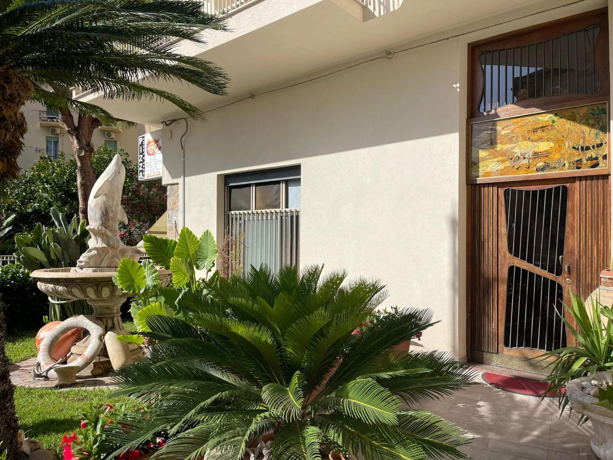 Il Delfino House Apartment Cefalu