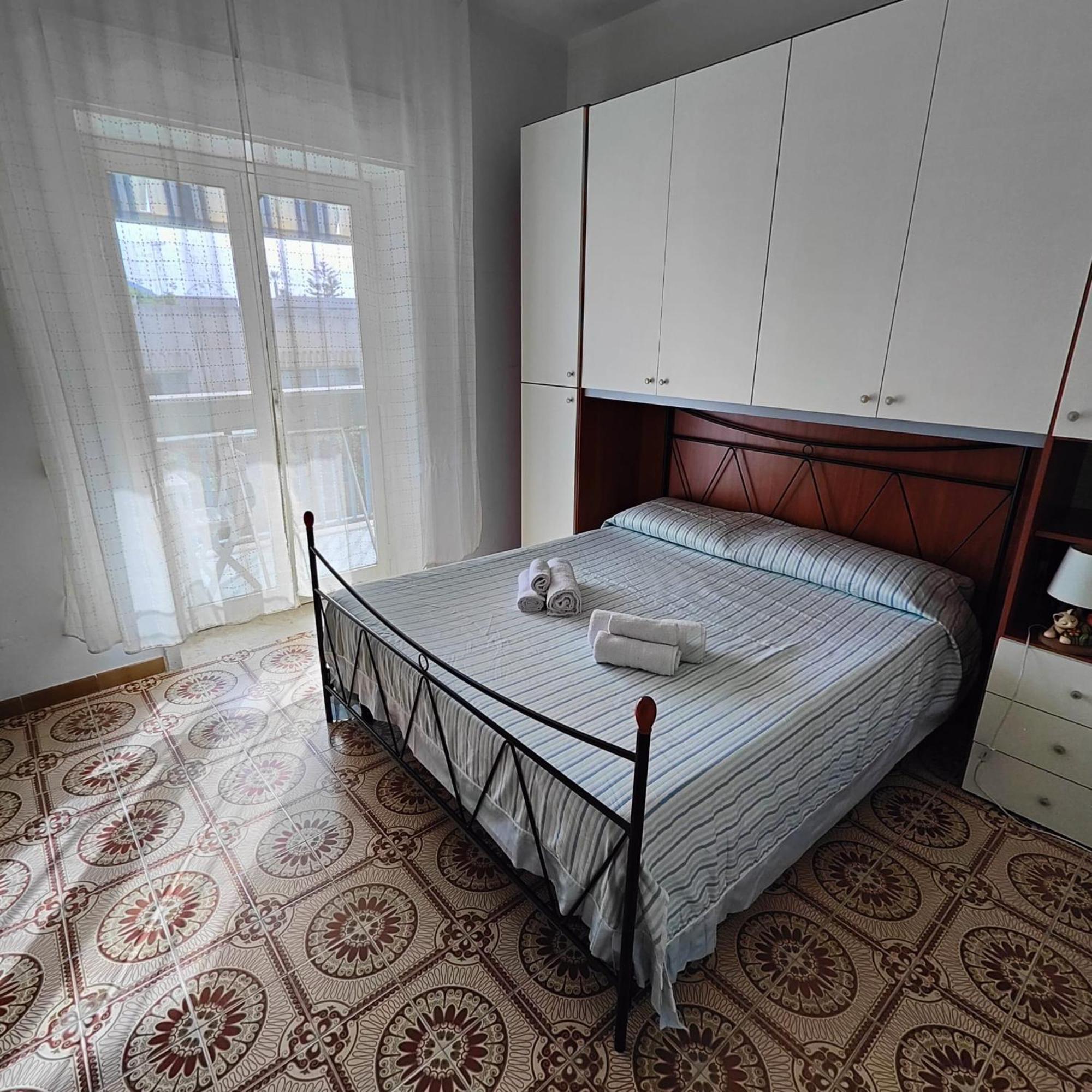 Lungomare Vazzana Apartment Cefalu