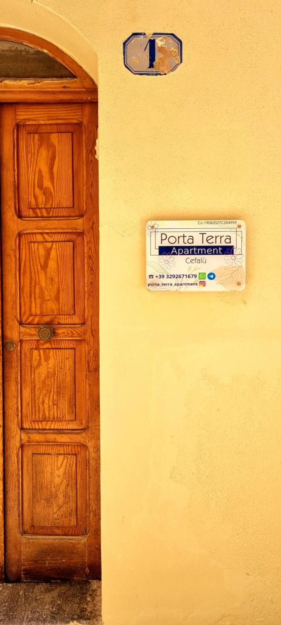 Porta Terra *