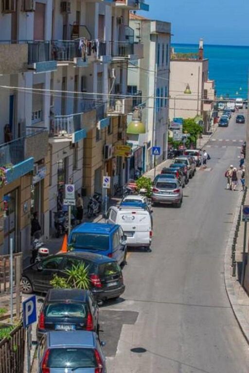 Cavour Holidays Apartment Cefalù