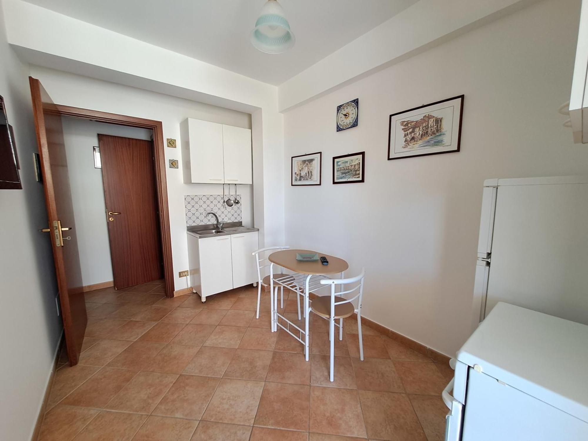 Rosaflo Con Terrazza A Cefalu