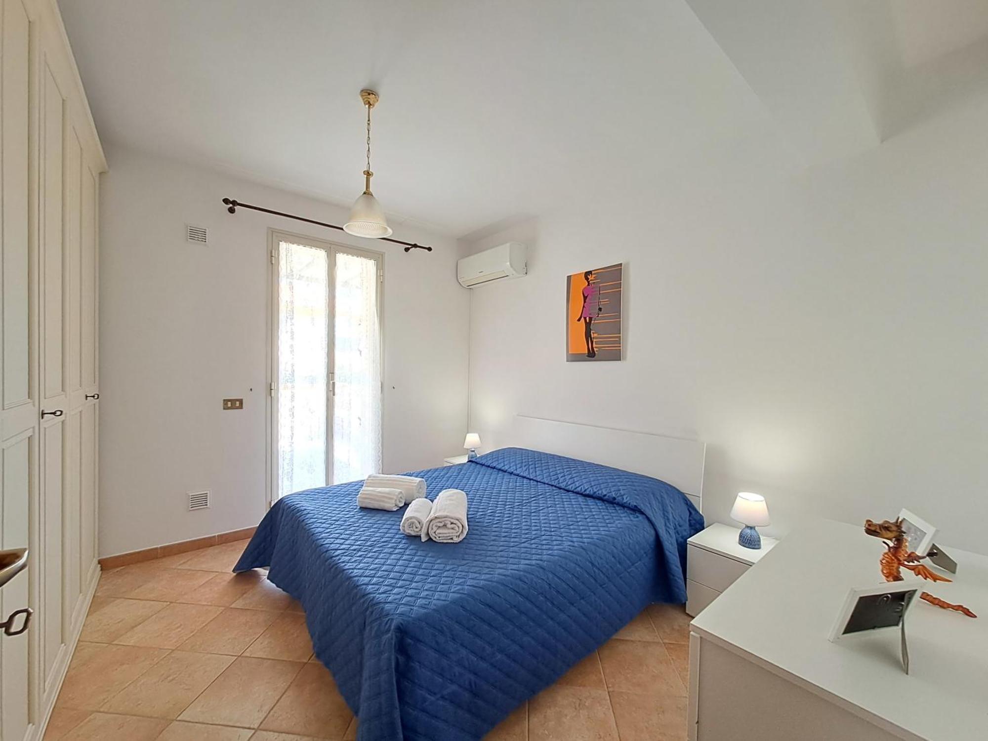 Rosaflo Con Terrazza A * Cefalu