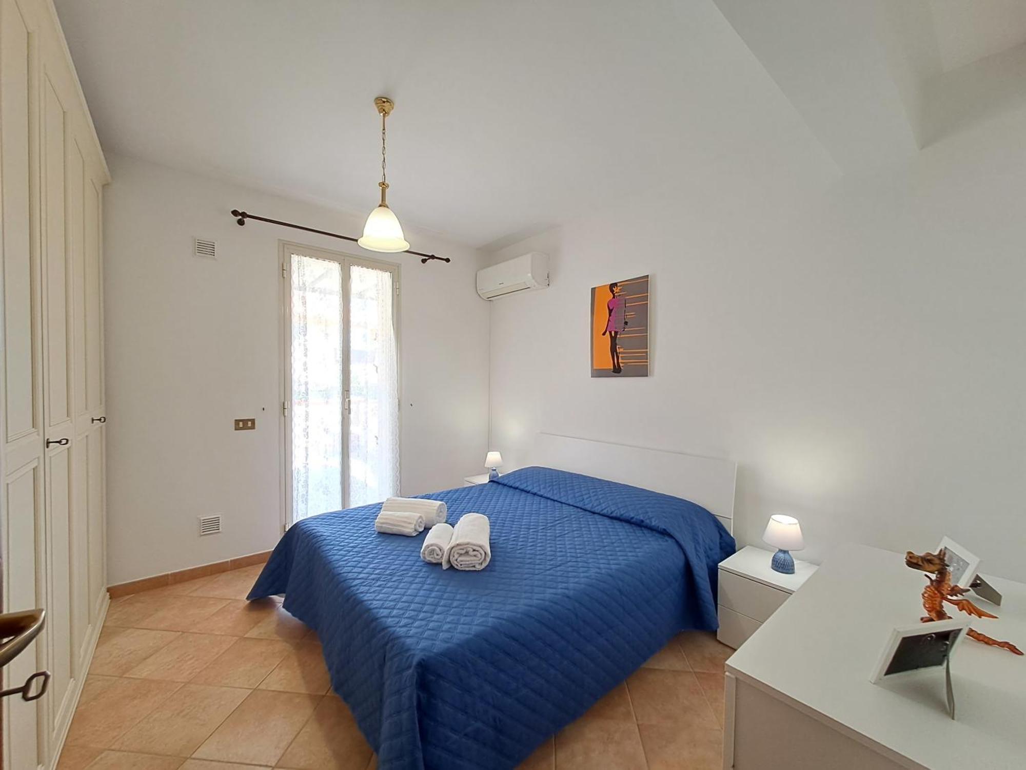 Rosaflo Con Terrazza A Apartment Cefalu