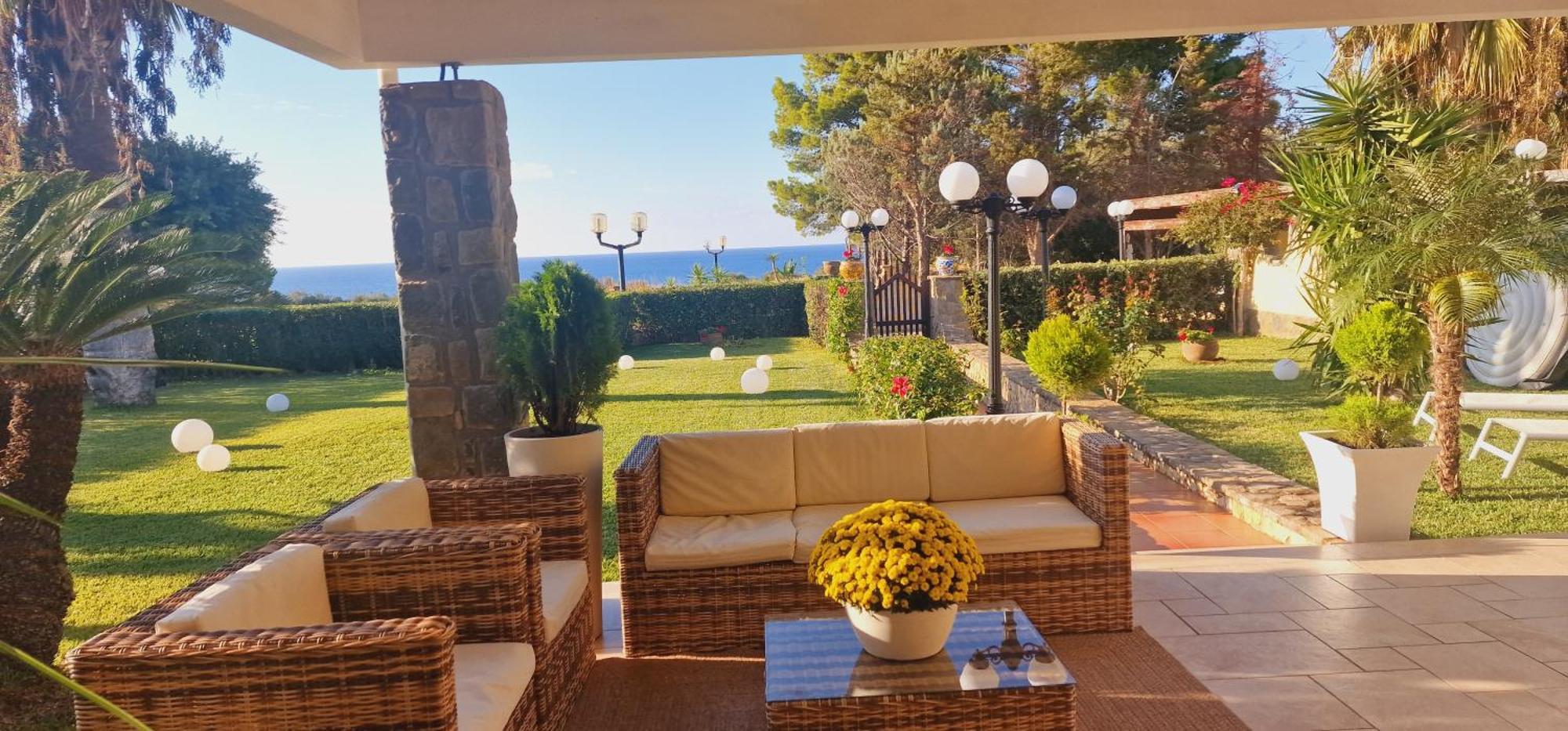 Santina -