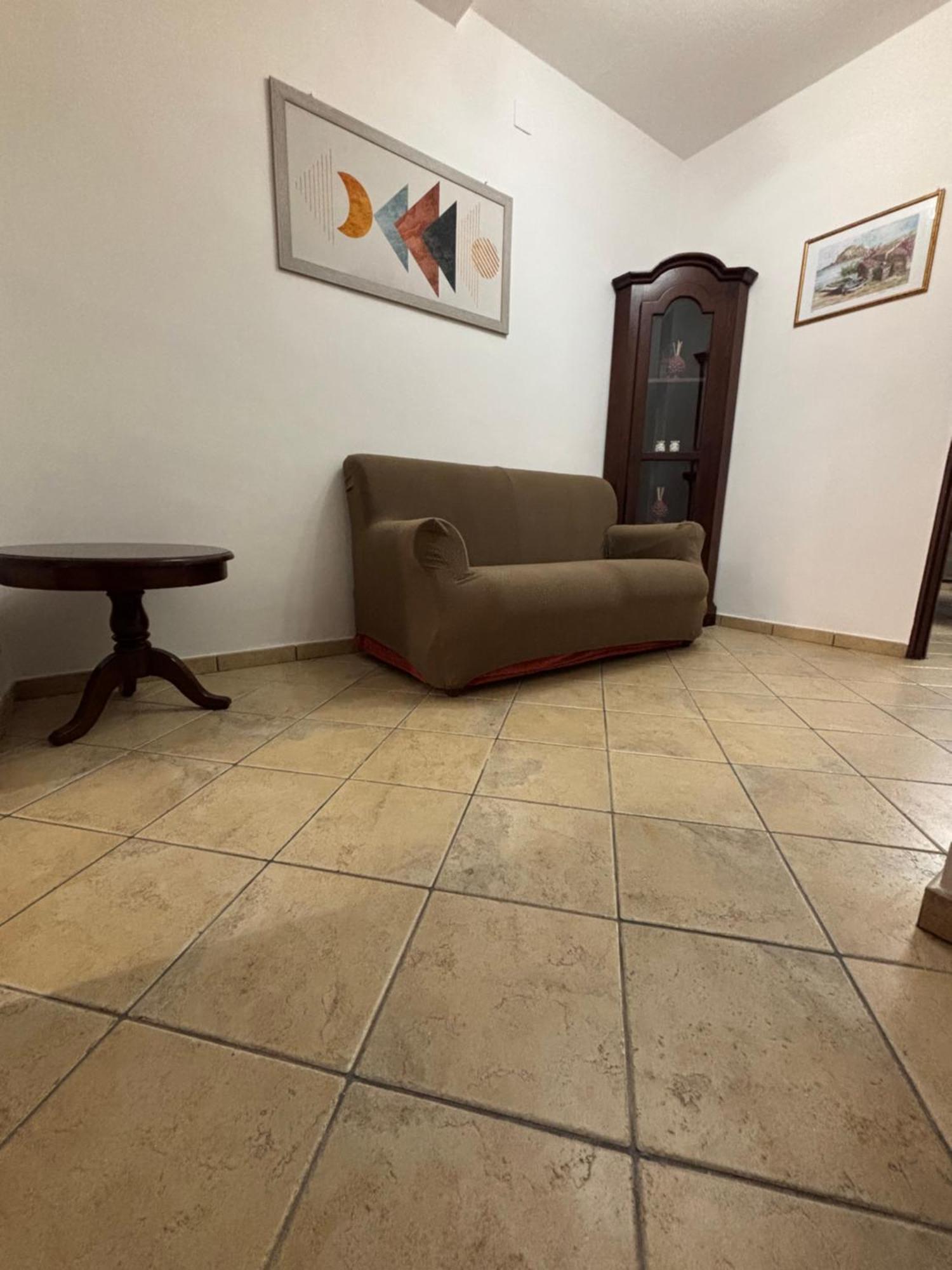 Veterani House 33