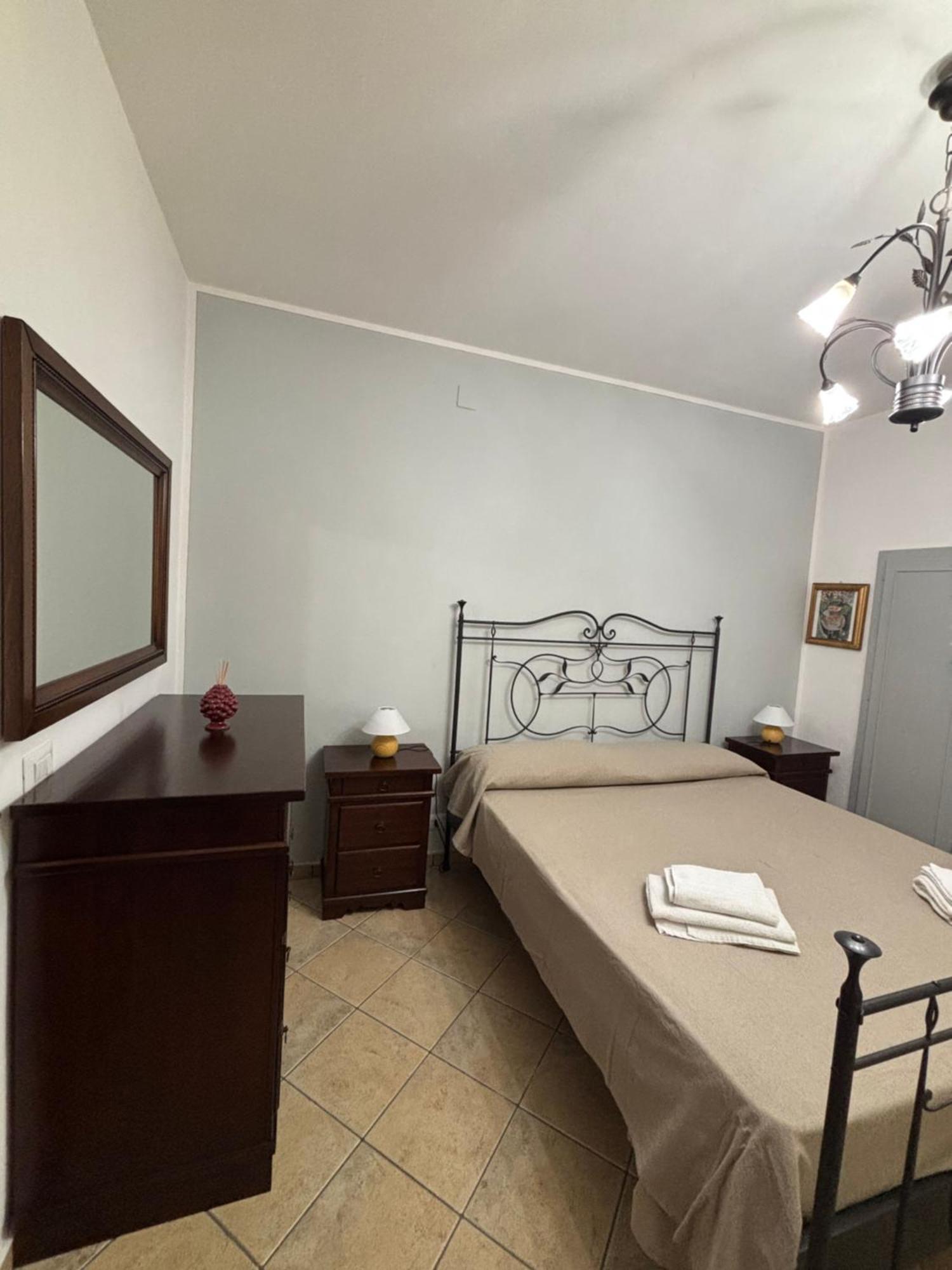 Veterani House 33 *