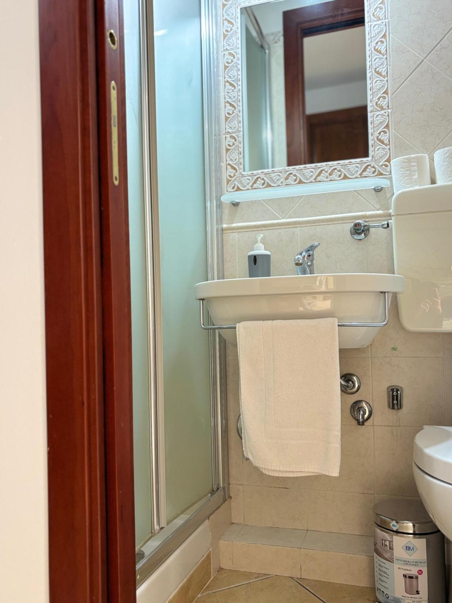 Veterani House 33 *