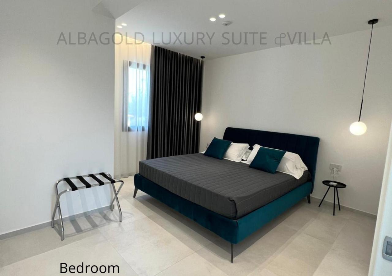 Alba Gold Luxury & *