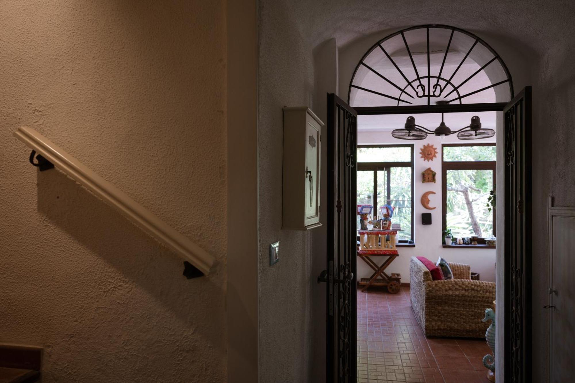 Franz's House - Connie's Heritage Apartment *